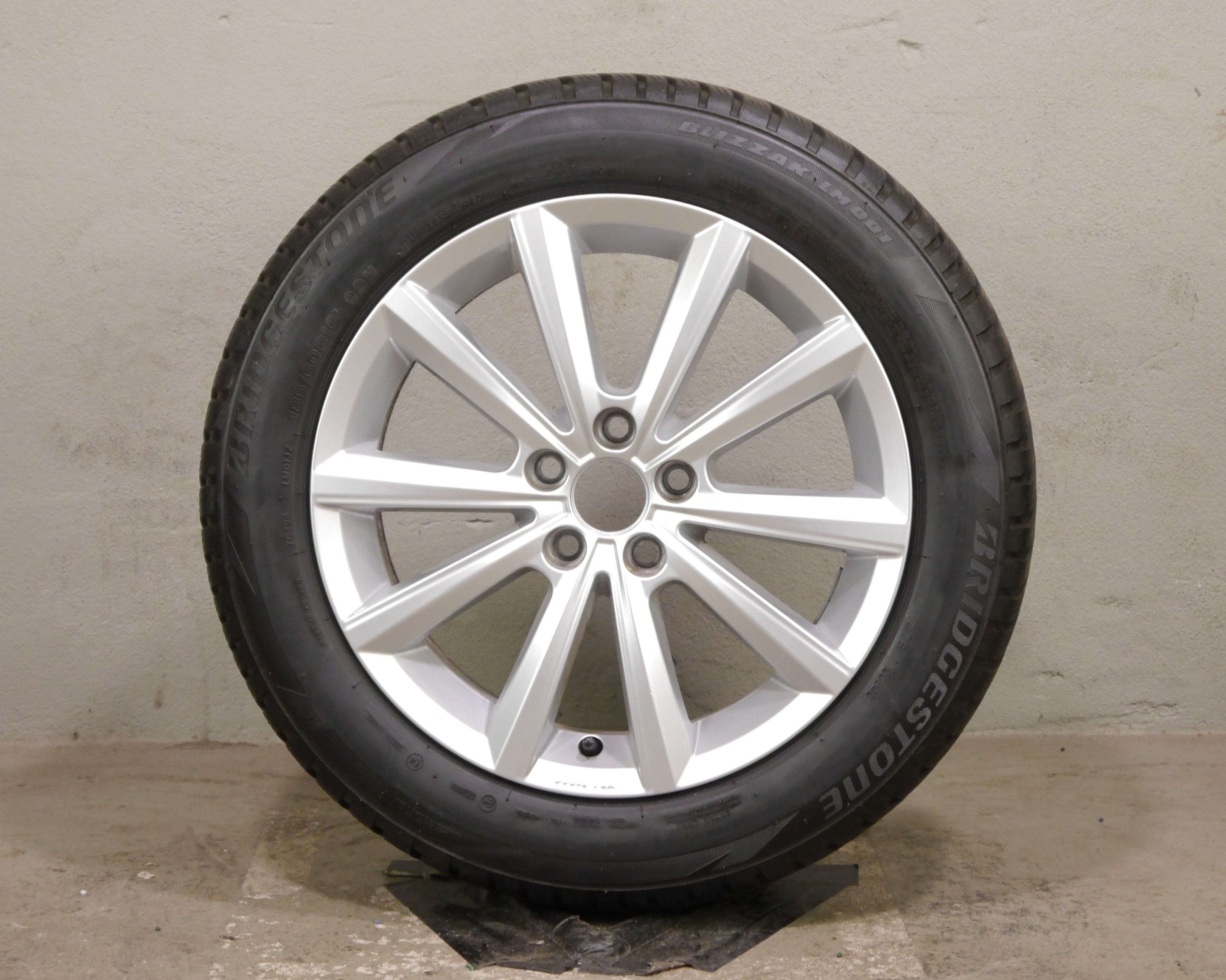 VW Polo GTI (AE) Aluradsatz – Winter 185/60 R16 90H – 2G0601025AF