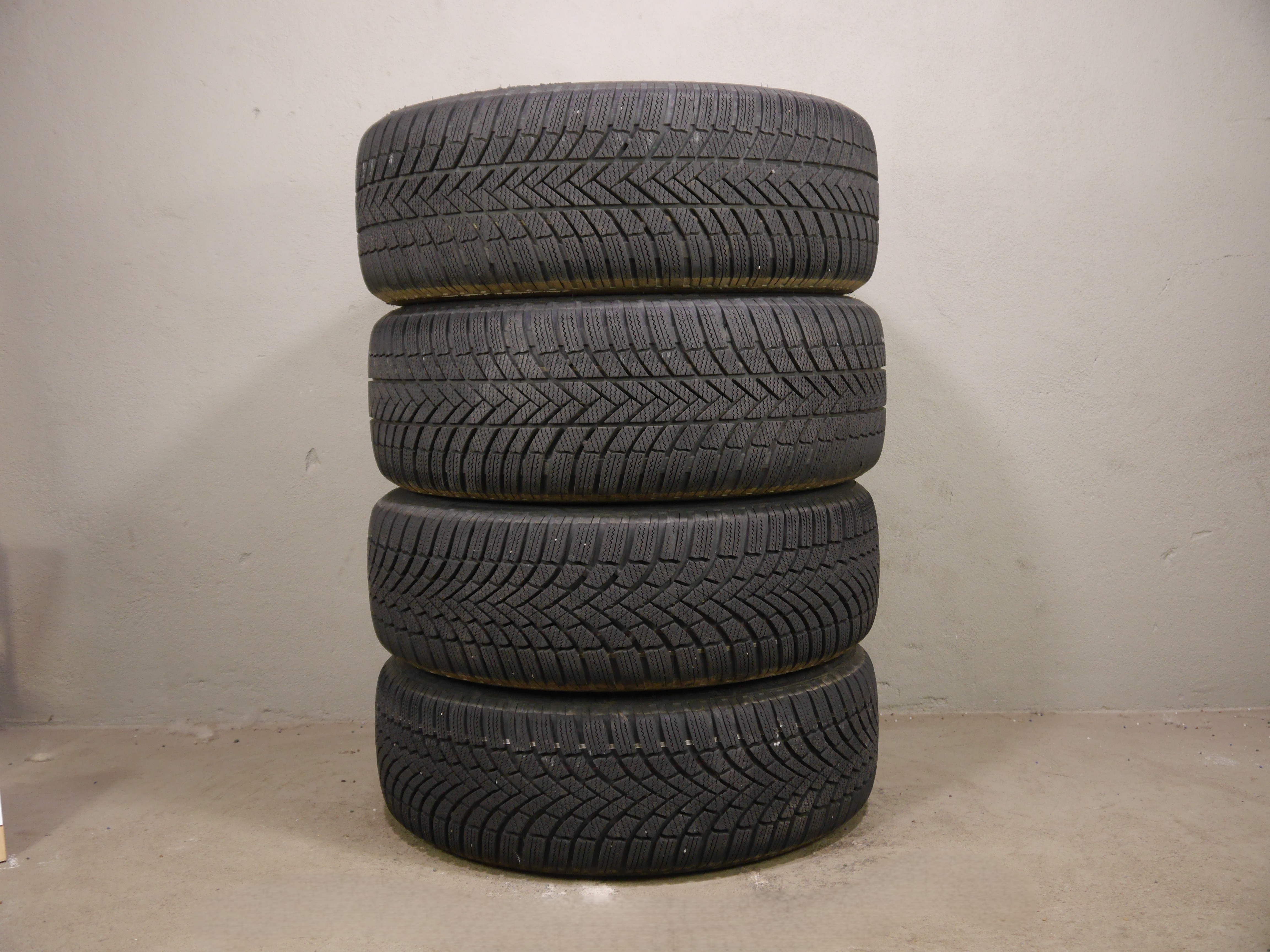 Audi Q4 Sportback e-tron (F4) Aluradsatz – Winter 235/55 R19 101T, 255/50 R19 103T 89A601025AM