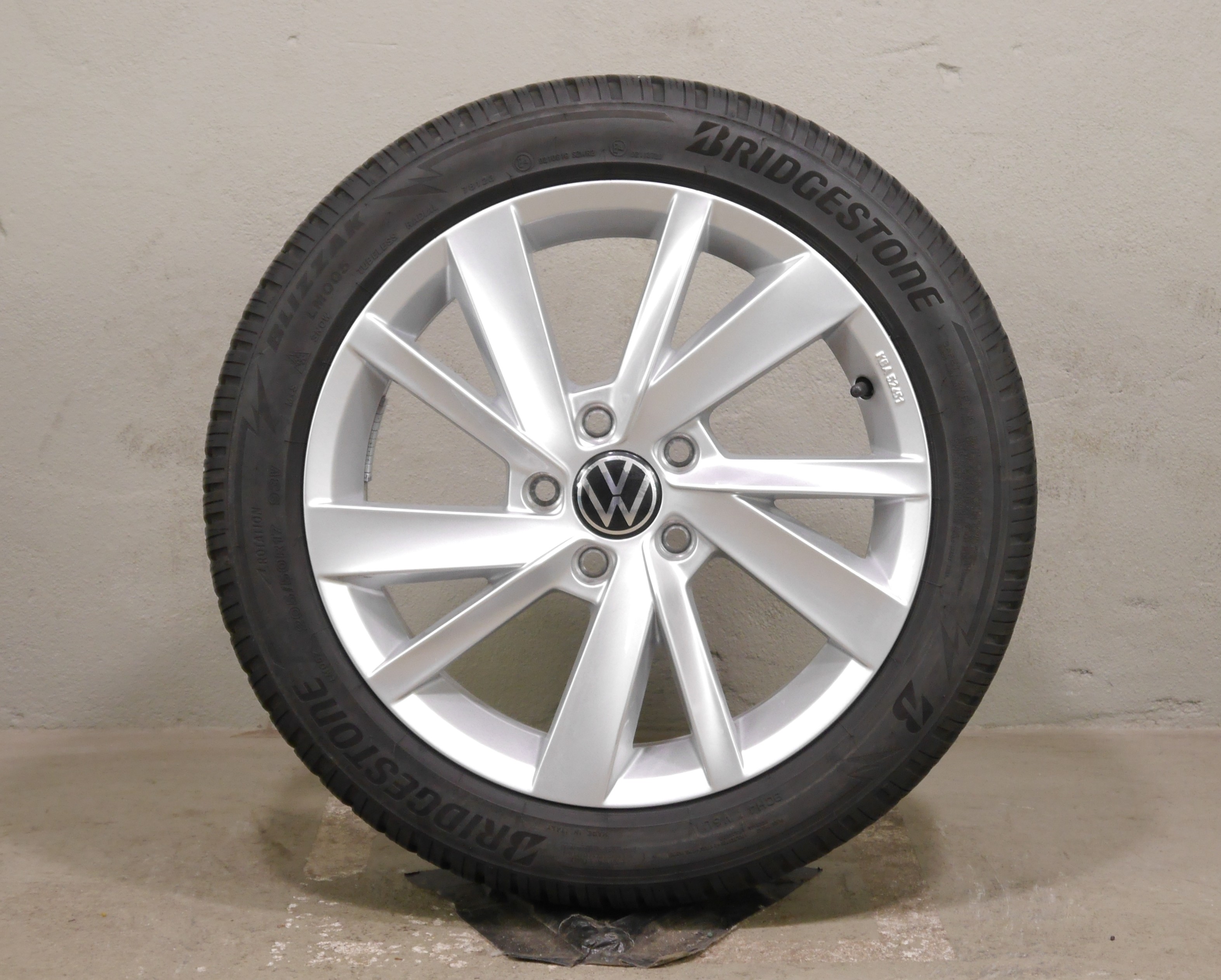 VW Golf Alurad – Winter 205/50 R17 93H – 5H0071497-
