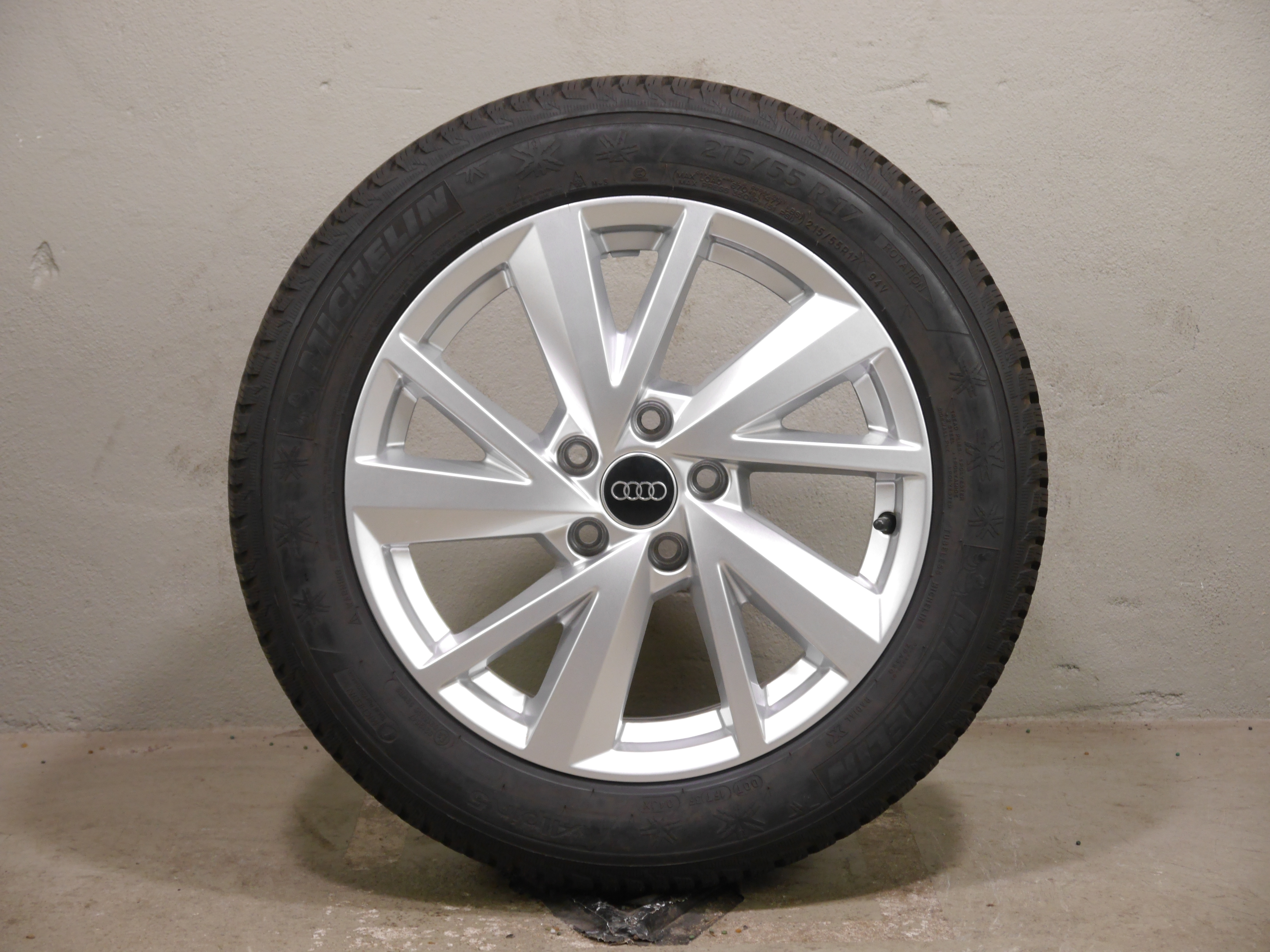 Audi Q2 Aluradsatz – Winter 215/55 R17 94V (AO) – 81A601025C