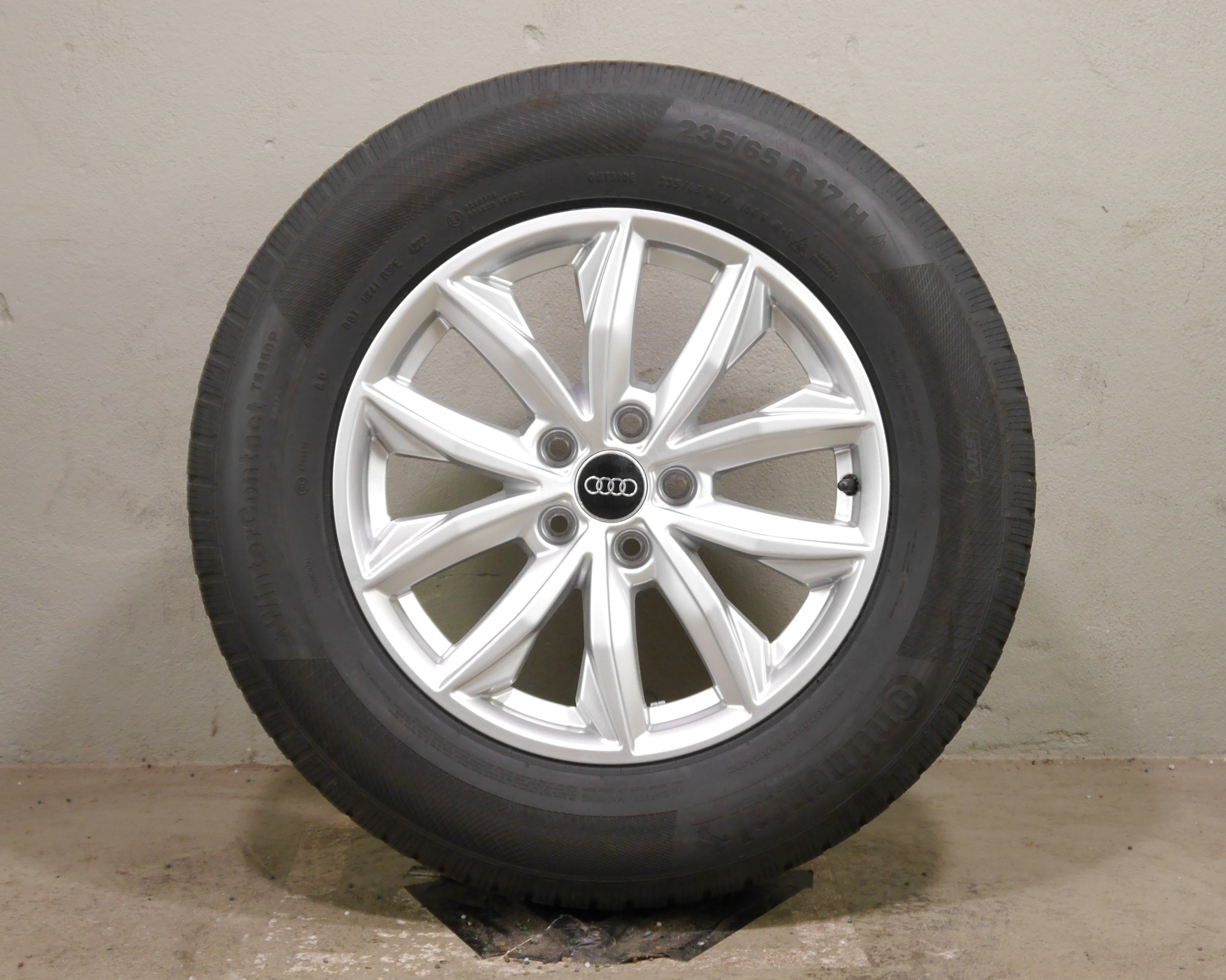Audi Q5 Aluradsatz – Winter 235/65 R17 104H (AO) – 80A601025J