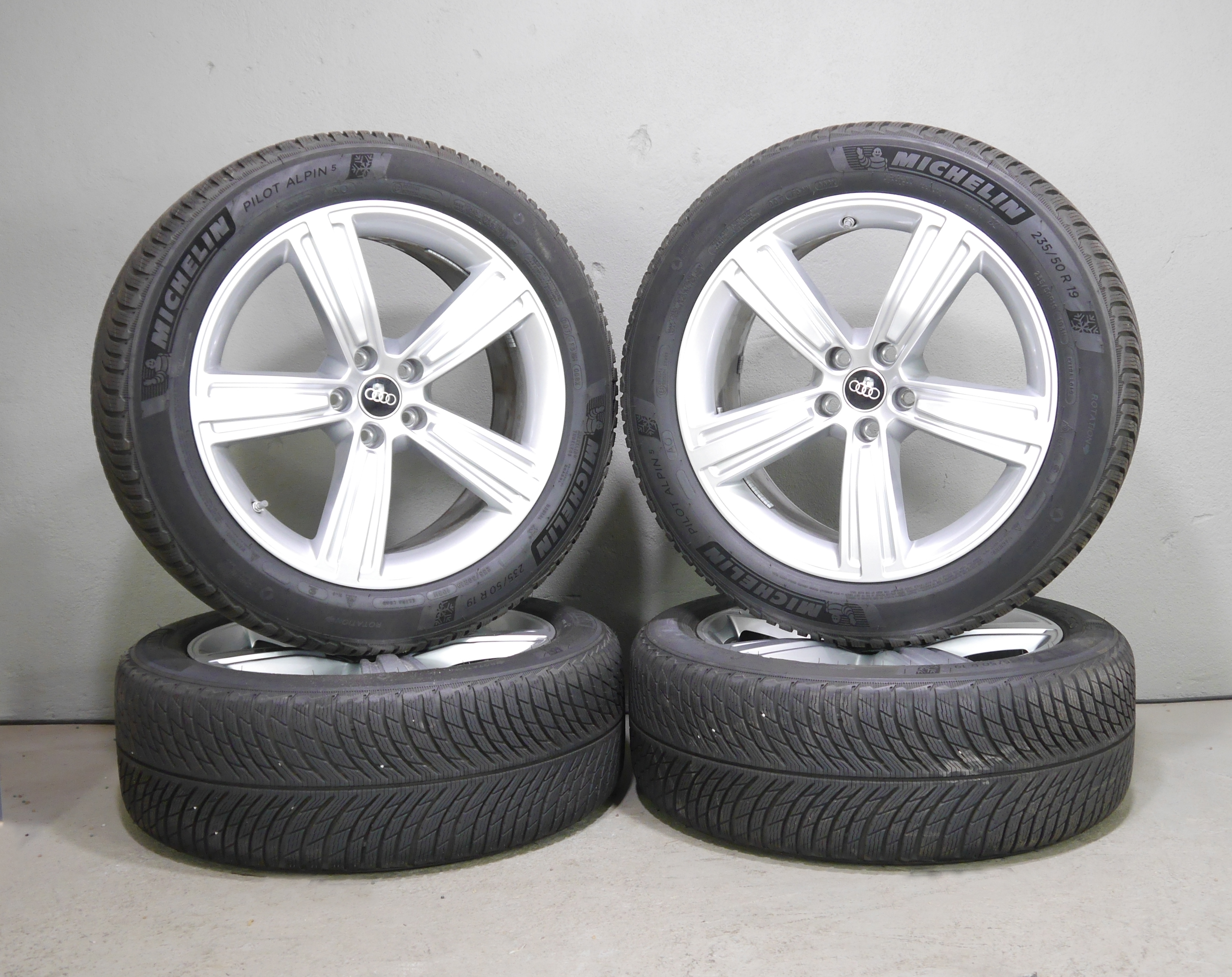 Audi A8 Aluradsatz – Winter 235/50 R19 103H – 4N0601025J mit RDKS