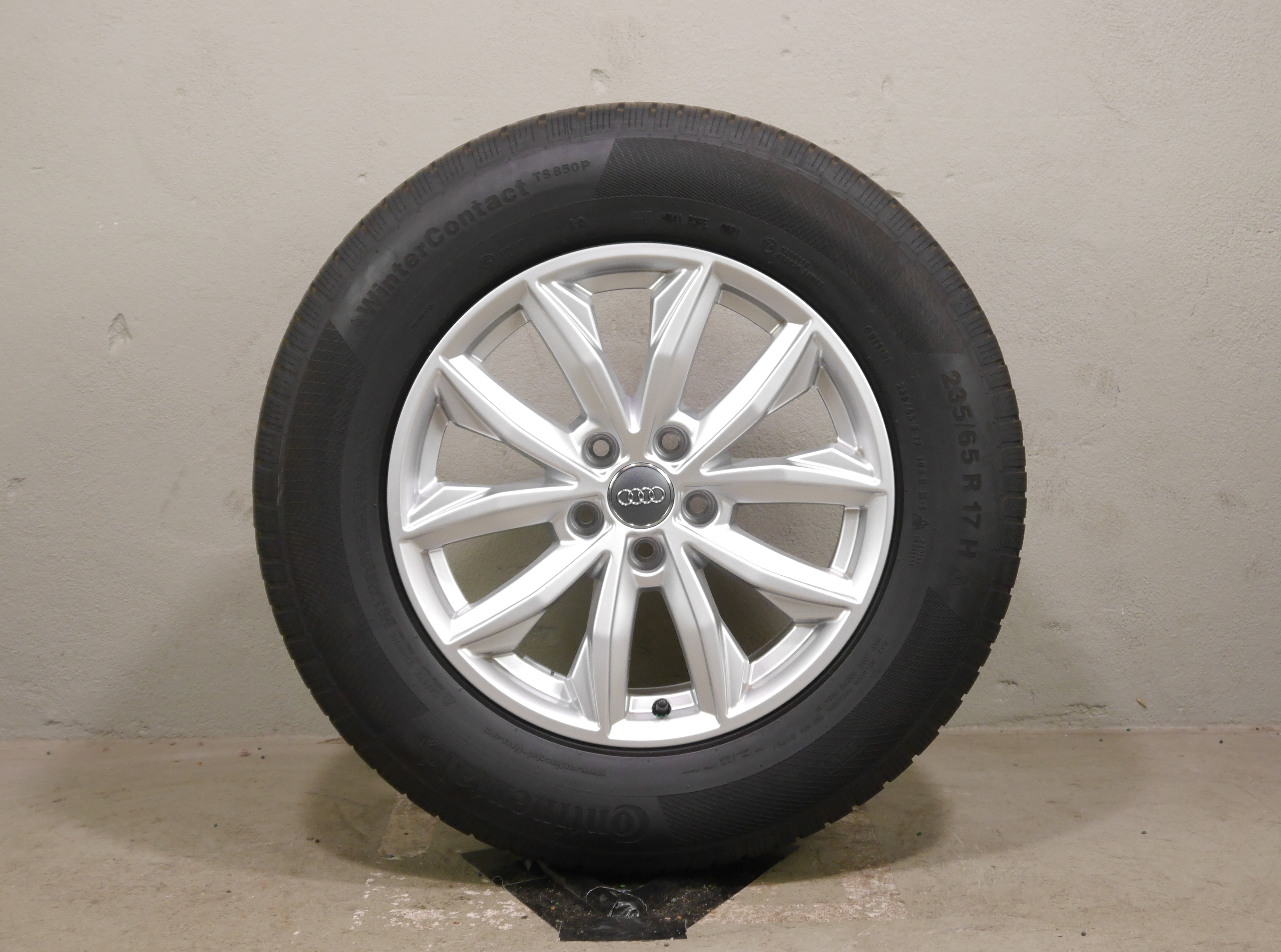 Audi Q5 (FY) Sportback Aluradsatz  – Winter 235/65 R17 104H (AO) – 80A601025J