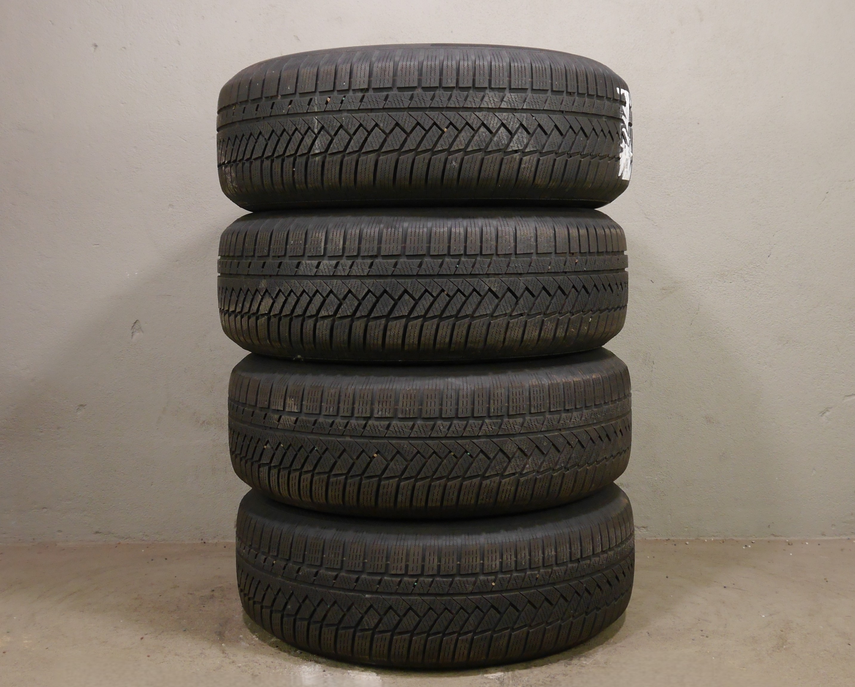 Audi Q5 Aluradsatz – Winter 235/65 R17 104H (AO) – 80A601025J