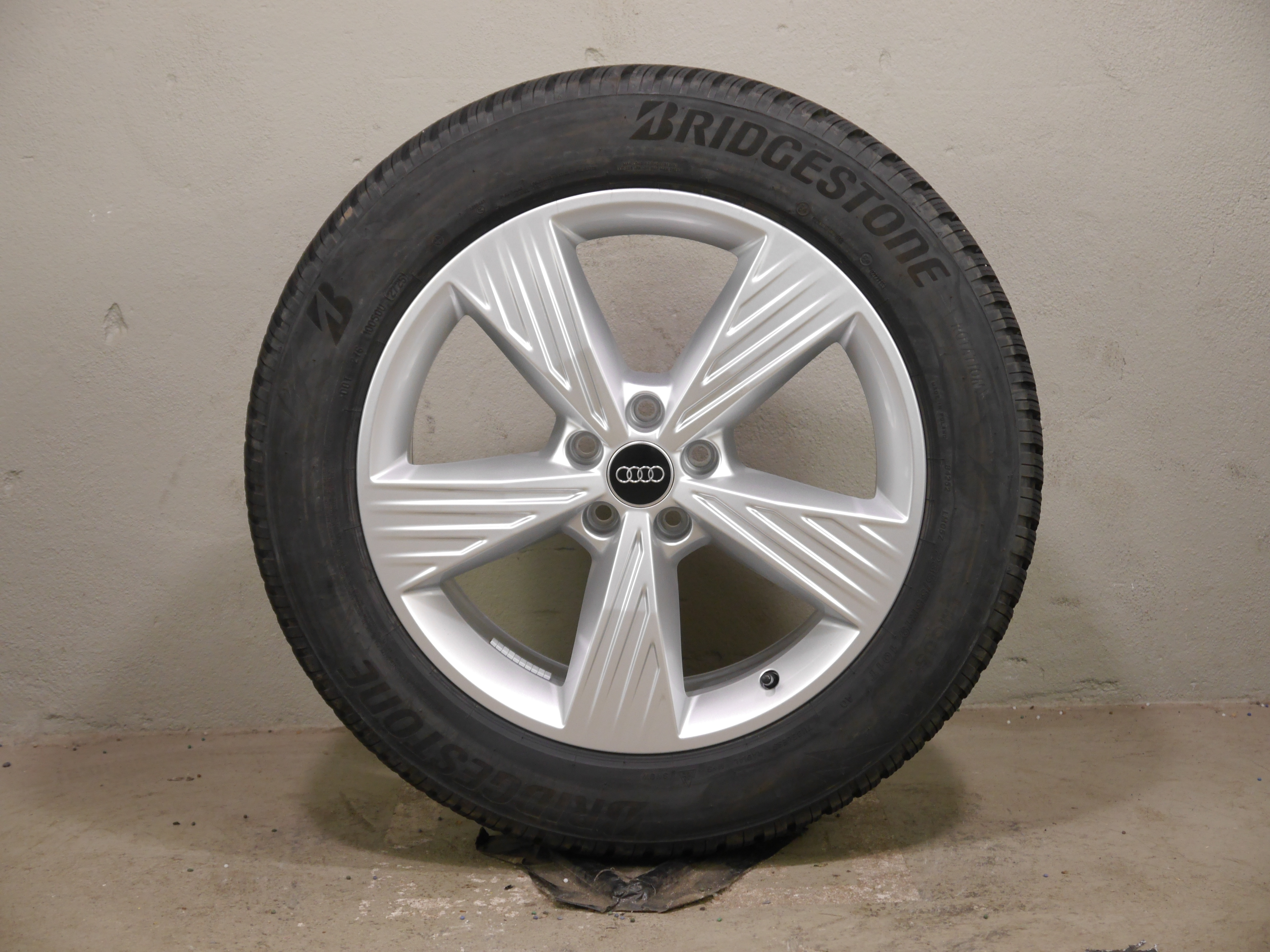 Audi Q4 Sportback e-tron (F4) Aluradsatz – Winter 235/55 R19 101T, 255/50 R19 103T 89A601025AM