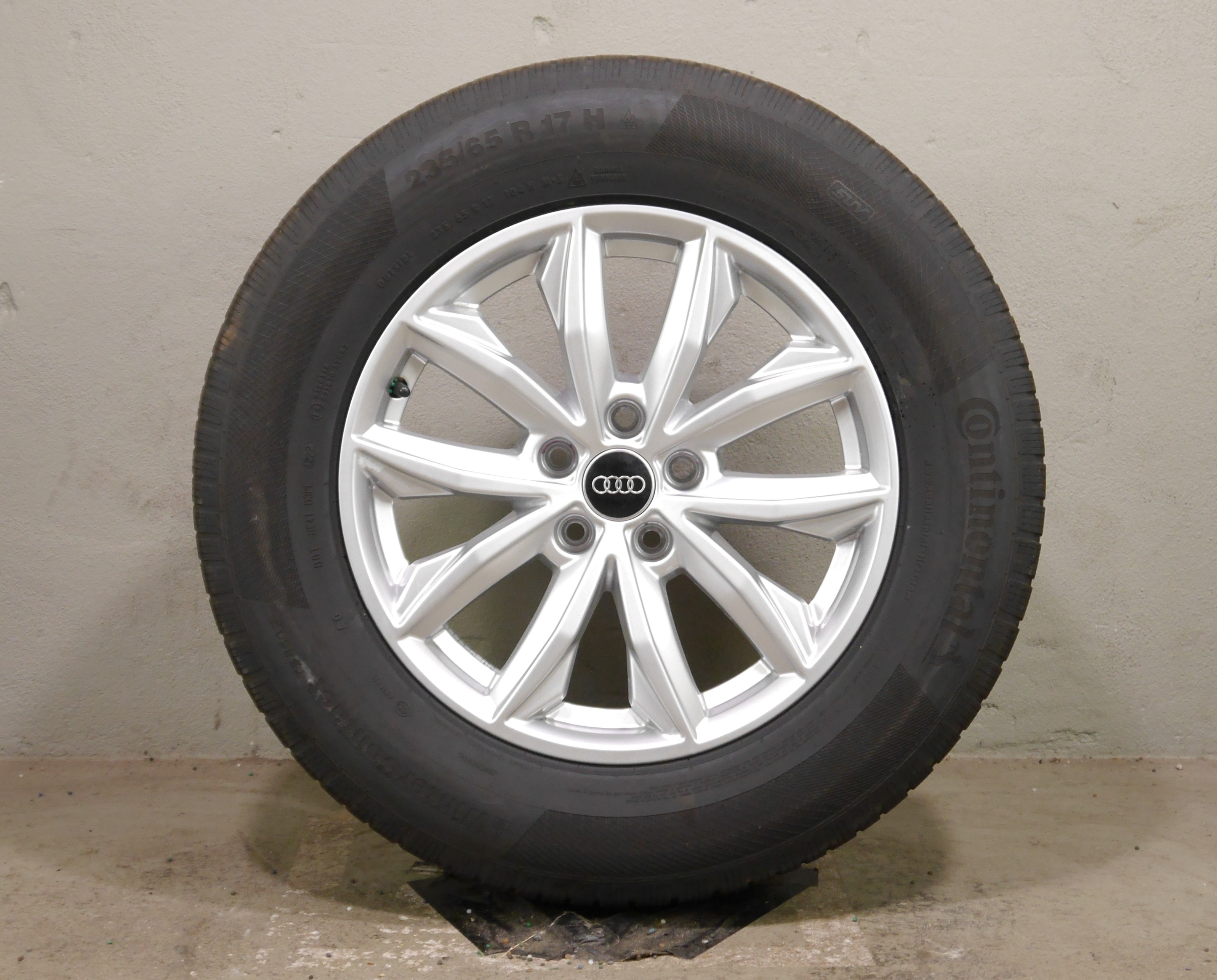 Audi Q5 Aluradsatz – Winter 235/65 R17 104H (AO) – 80A601025J