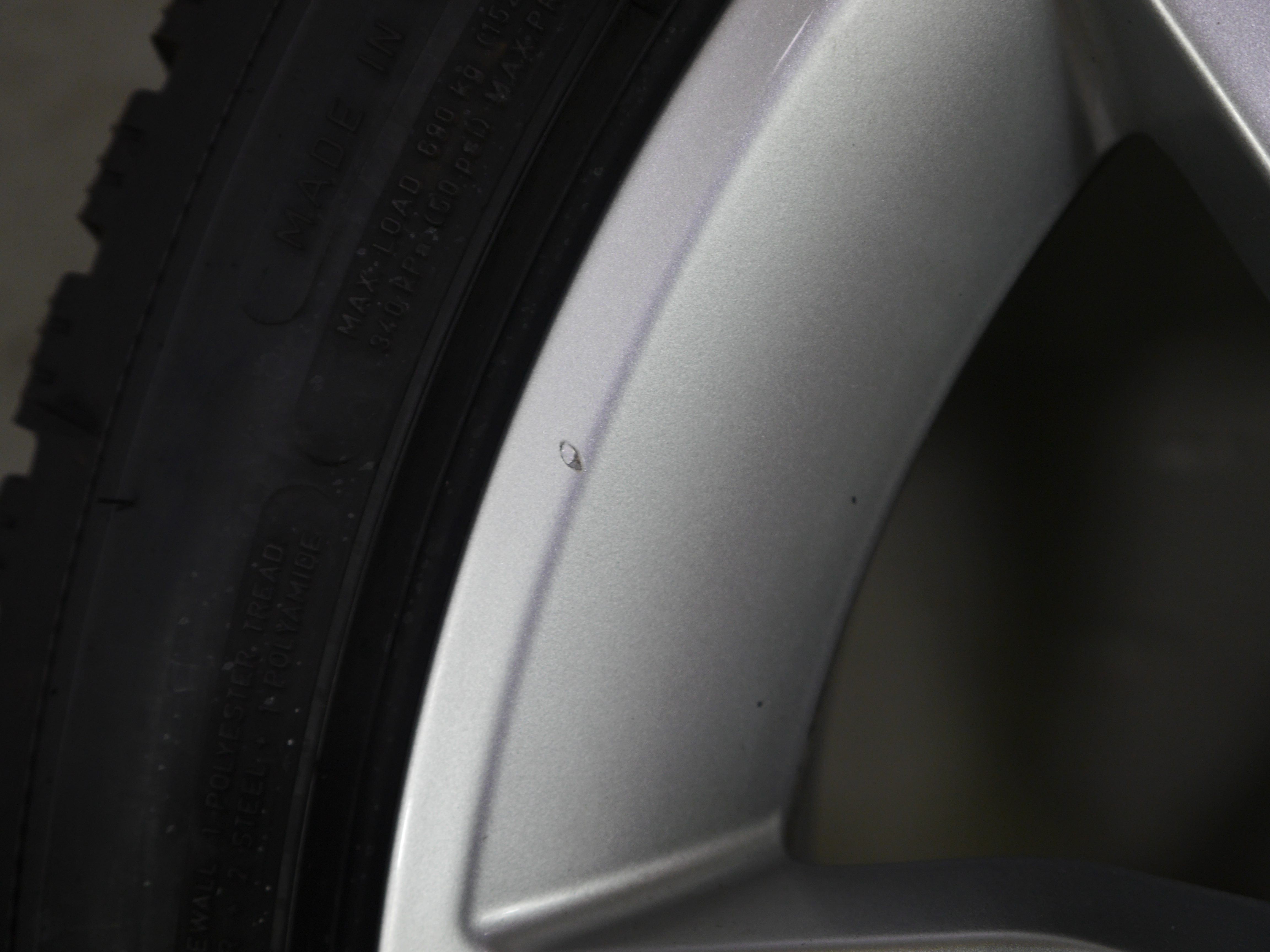 Audi A4 Avant (8W) Aluradsatz – Winter 225/45 R18 95V – 8W0601025ED