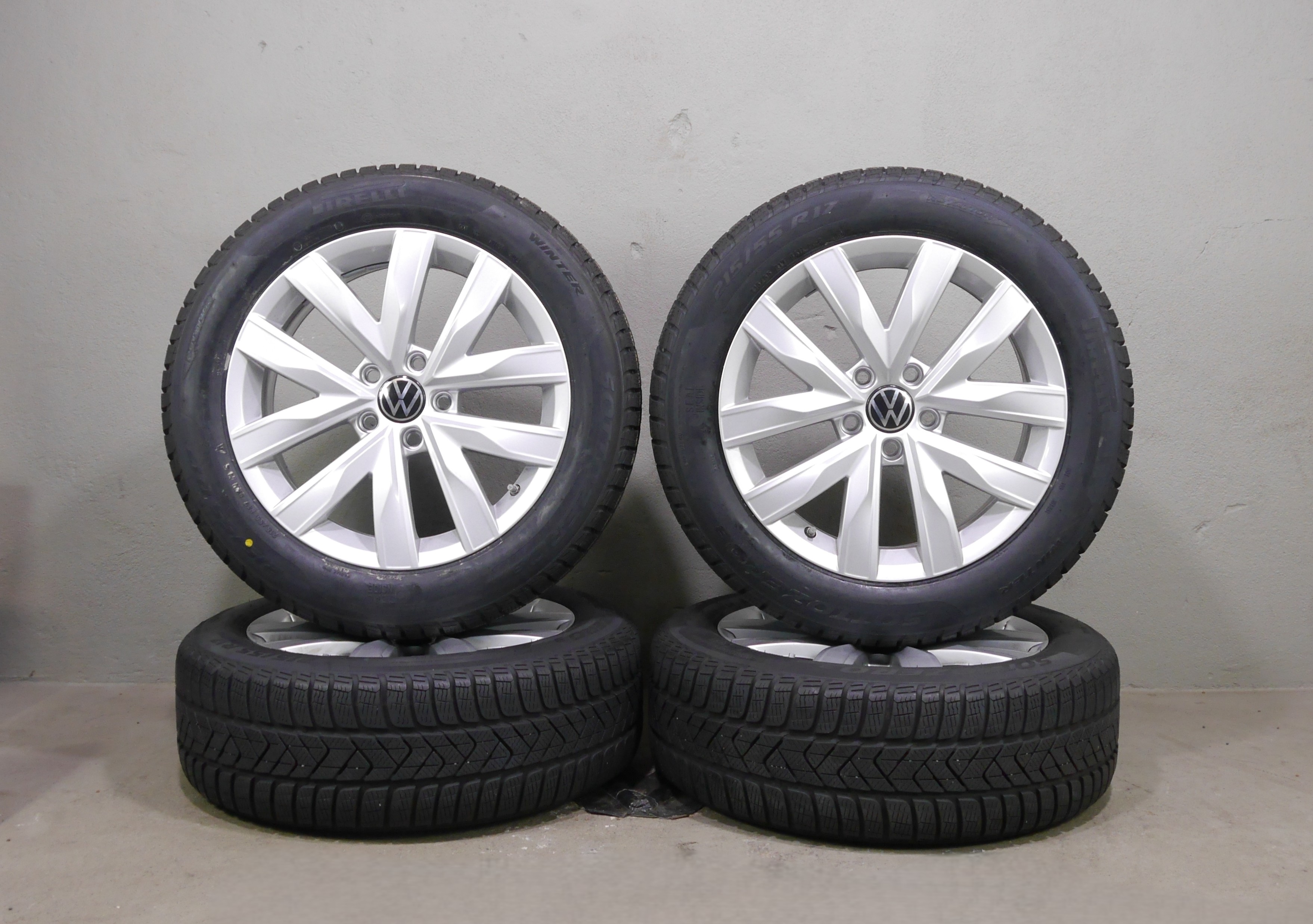 VW Arteon Alurad – Winter 215/55 R17 94H – 3G8601025- RDKS- SEAL