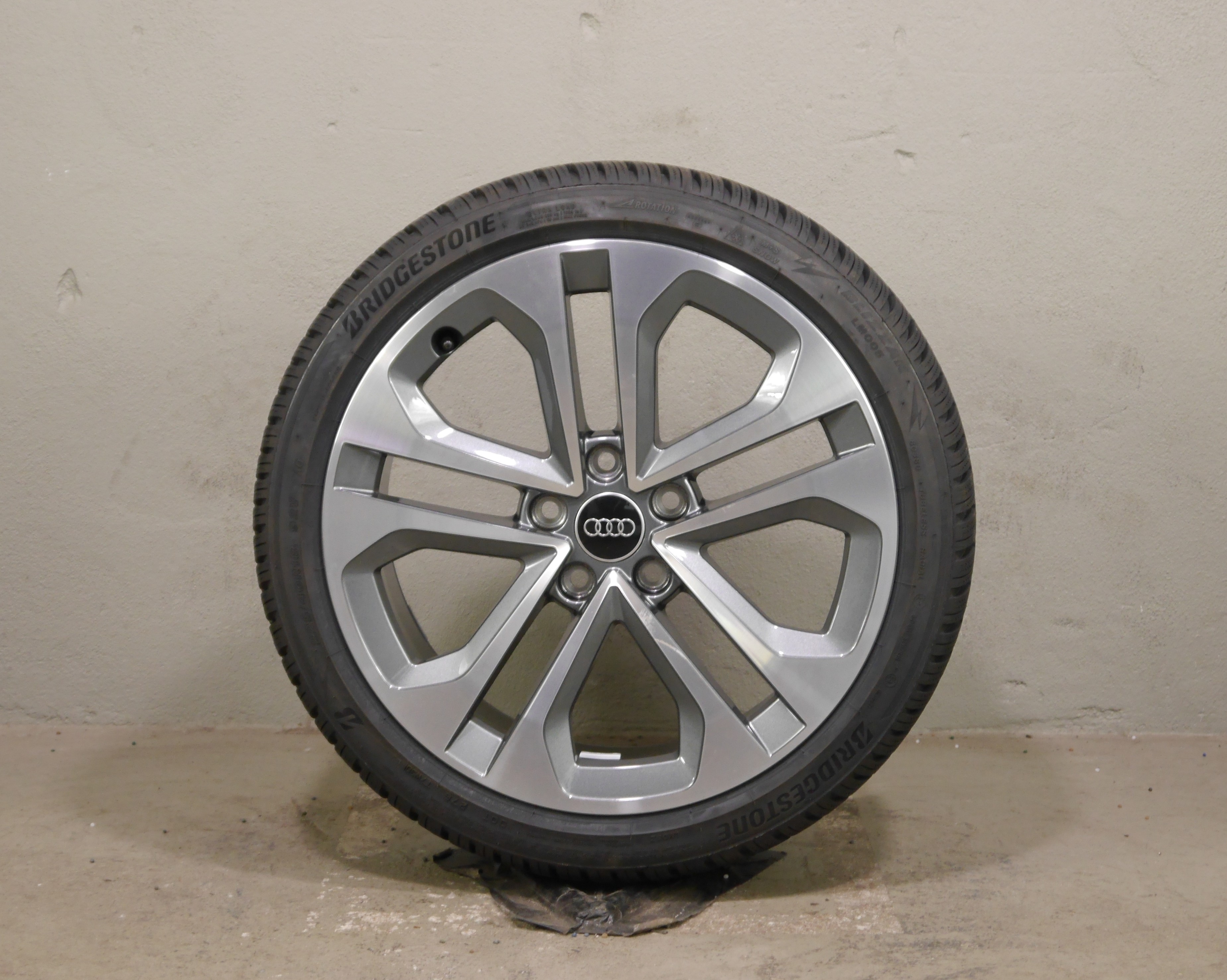Audi A3 Aluradsatz – Winter 225/40 R18 92V (AO) – 8Y0601025CE