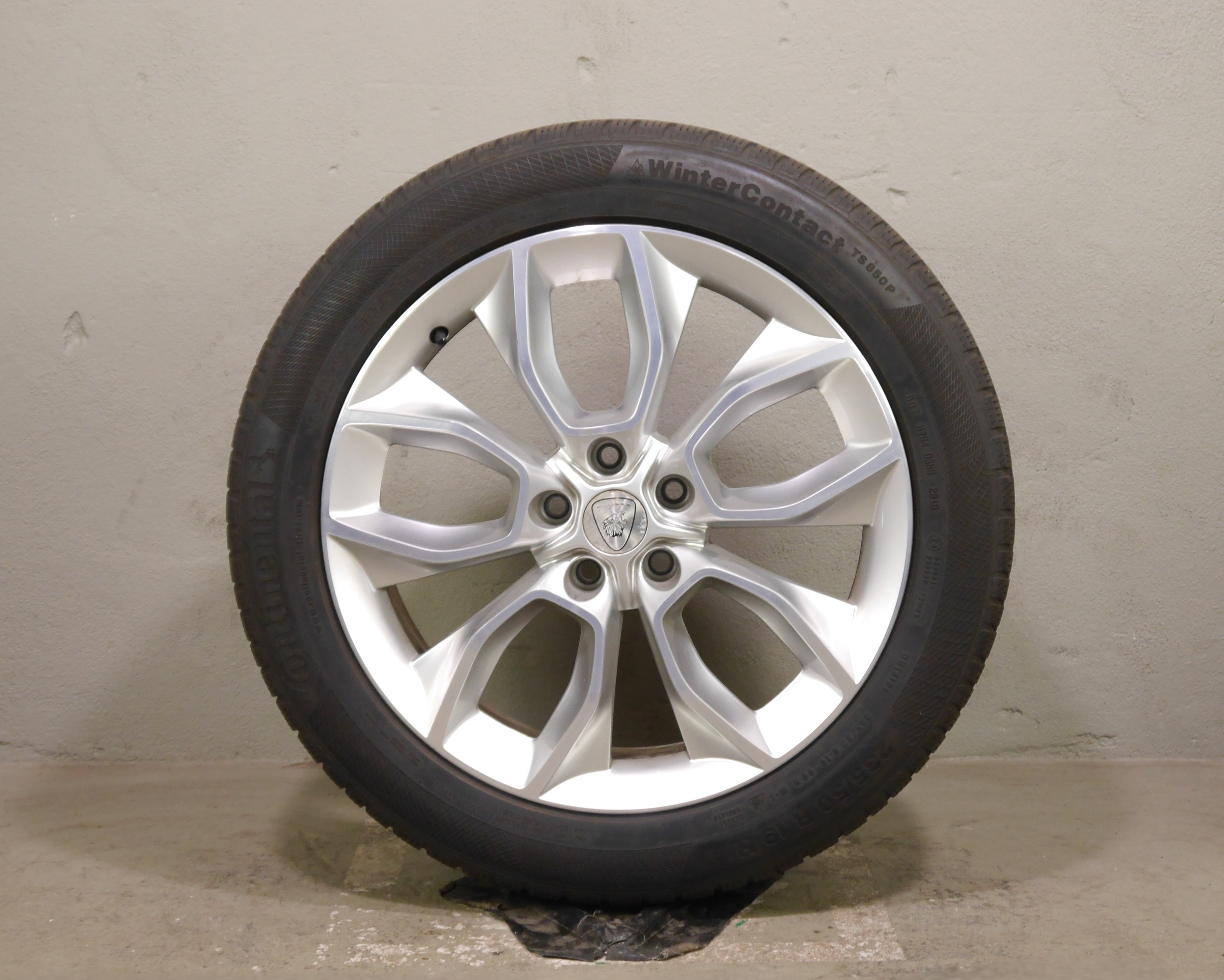ŠKODA Kodiaq Aluradsatz – Winter 235/50 R19 99H – 565601025 - Conti Seal