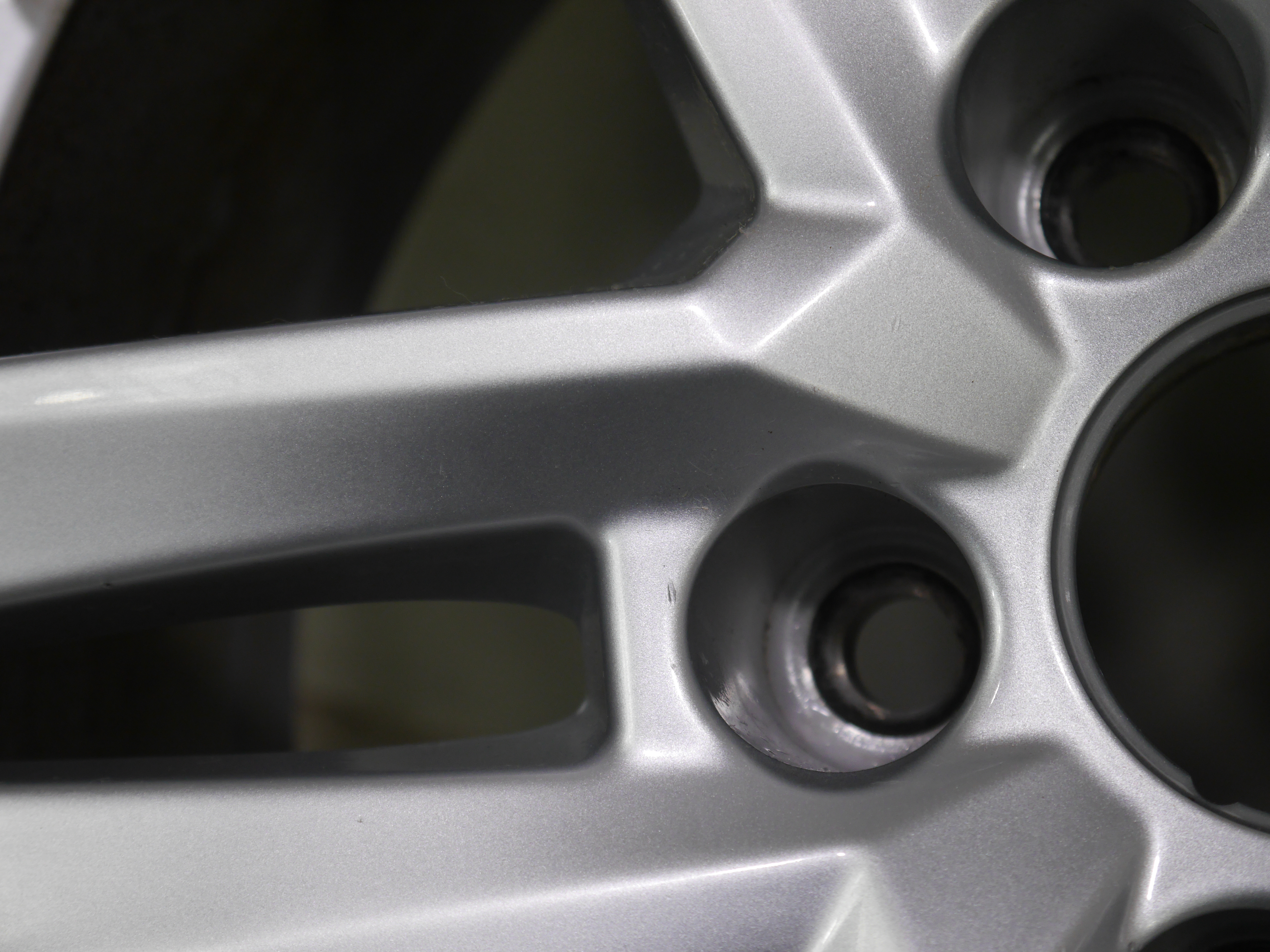 Audi A4 Avant Aluradsatz – Winter 225/50 R17 98H (AO) – 8W0601025P