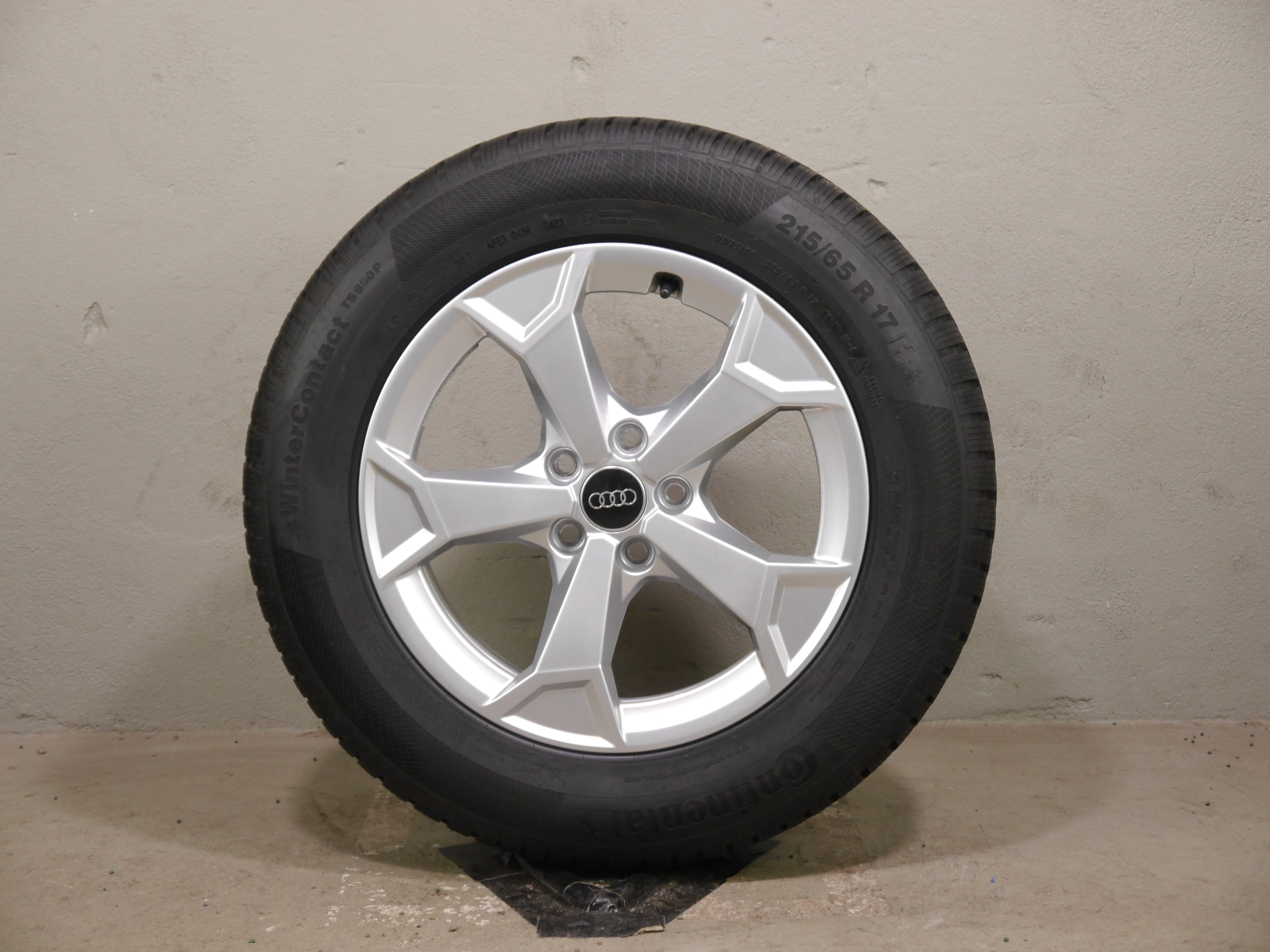 Audi Q3 Aluradsatz – Winter 215/65 R17 99H (AO) – 83A601025AL