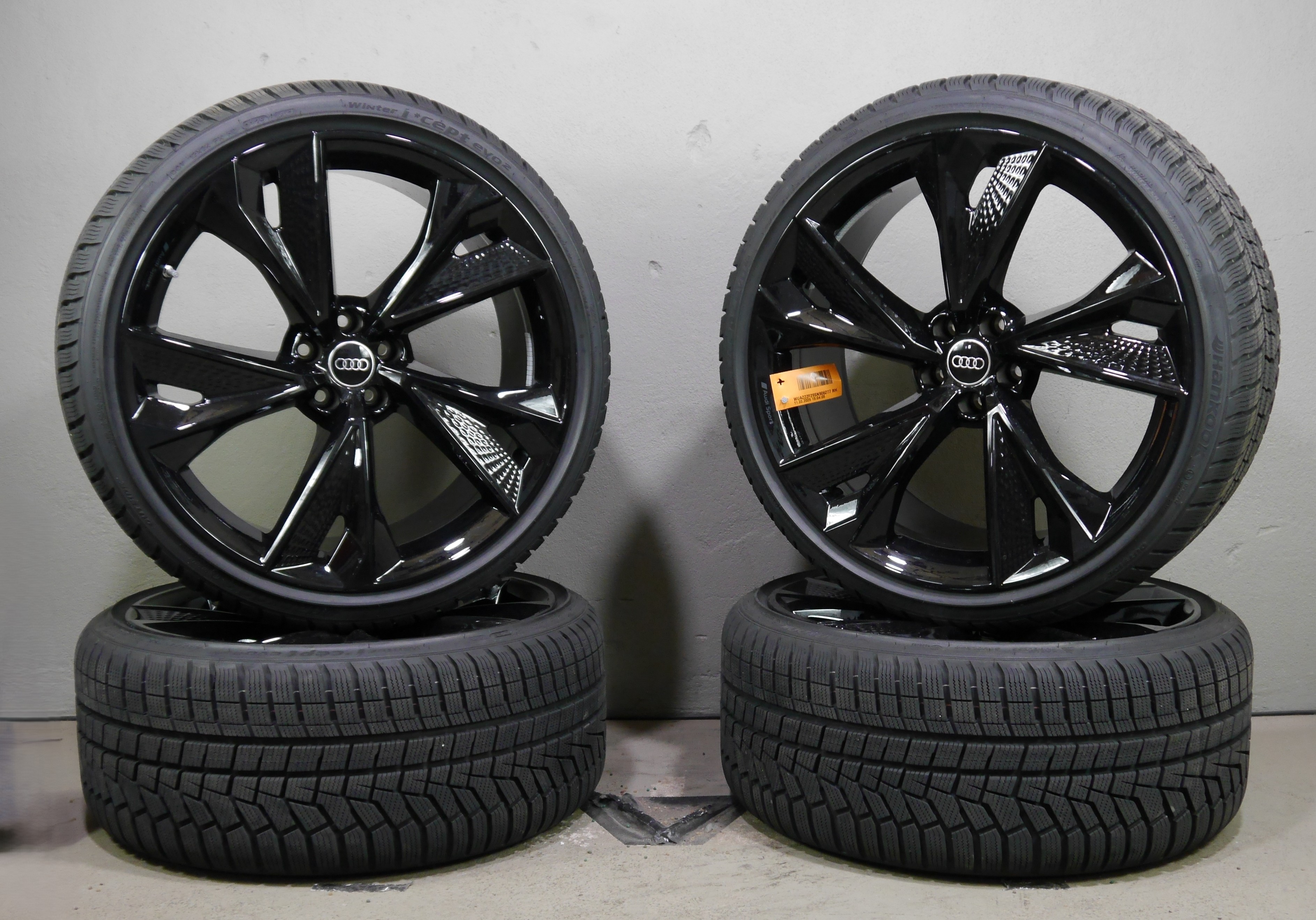 Audi RS6 Avant Aluradsatz – Winter 285/30 R22 101W 4K0601025DG inkl. RDKS