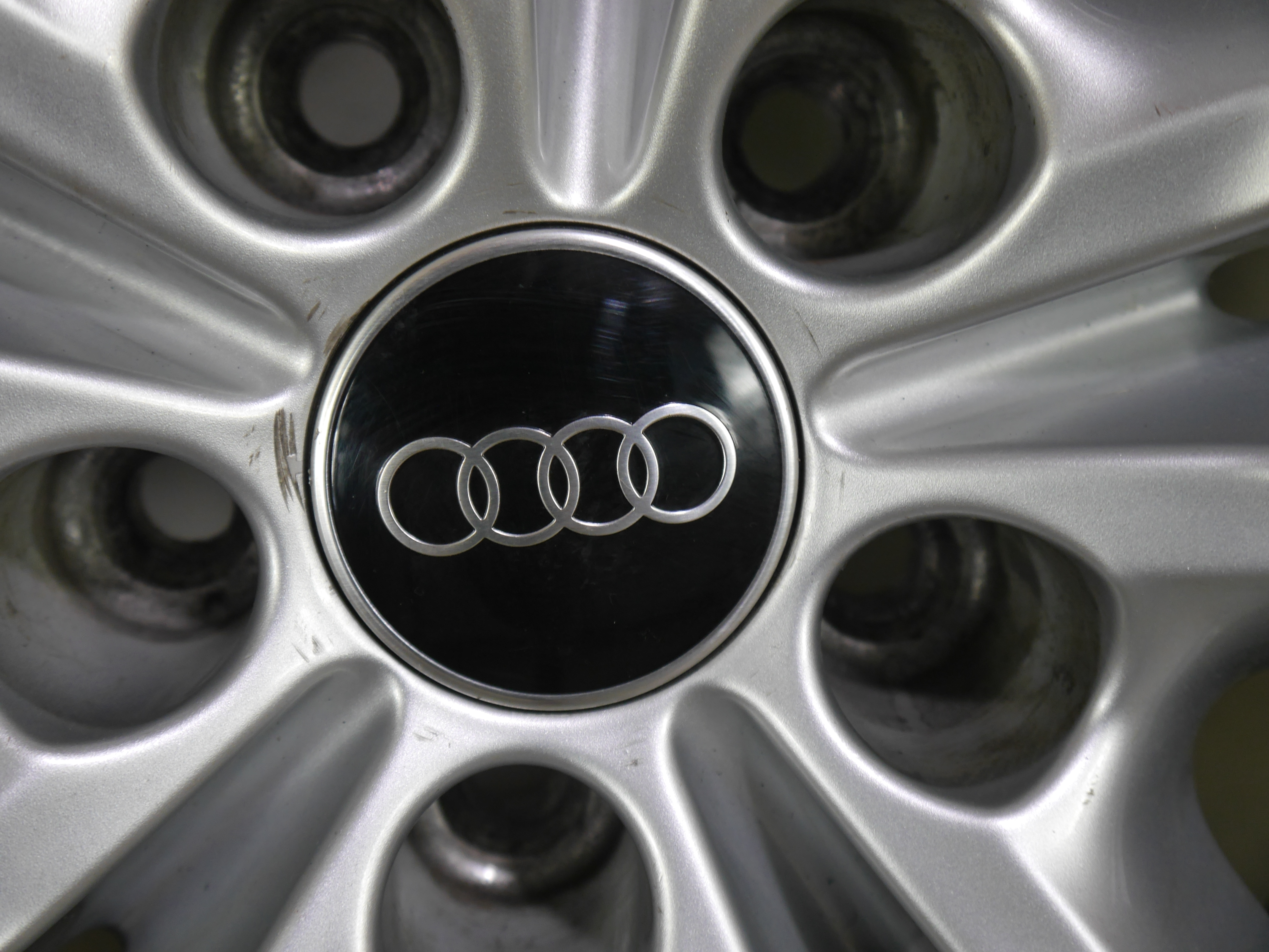 Audi Q7 Aluradsatz – Winter 255/50 R20 109H (AO) – 4M0601025G RDKS