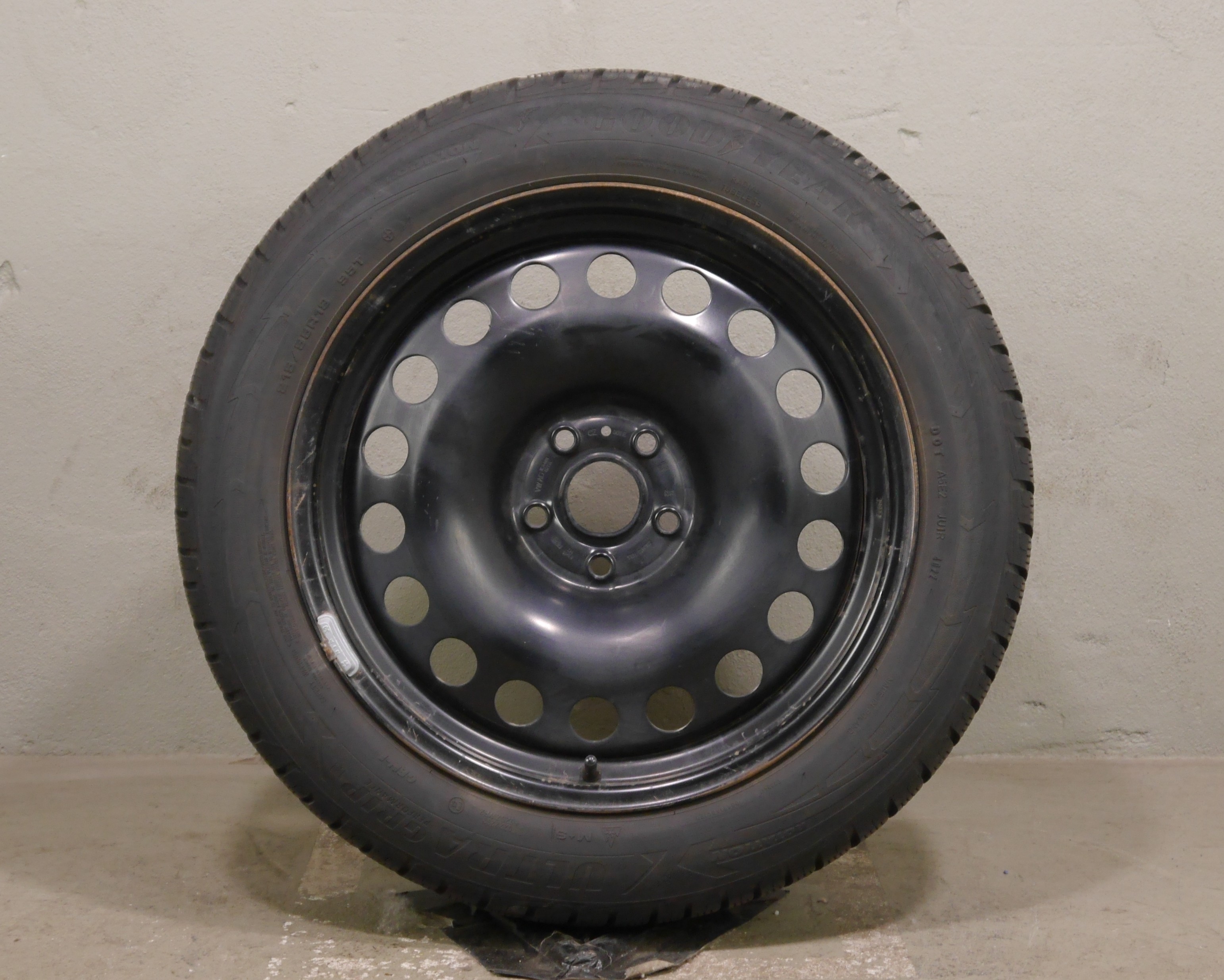 VW ID.4 / ID.5 / Skoda Enyaq / Elroq Stahlradsatz – Winter 215/55 R18 95T - 1EA601027-