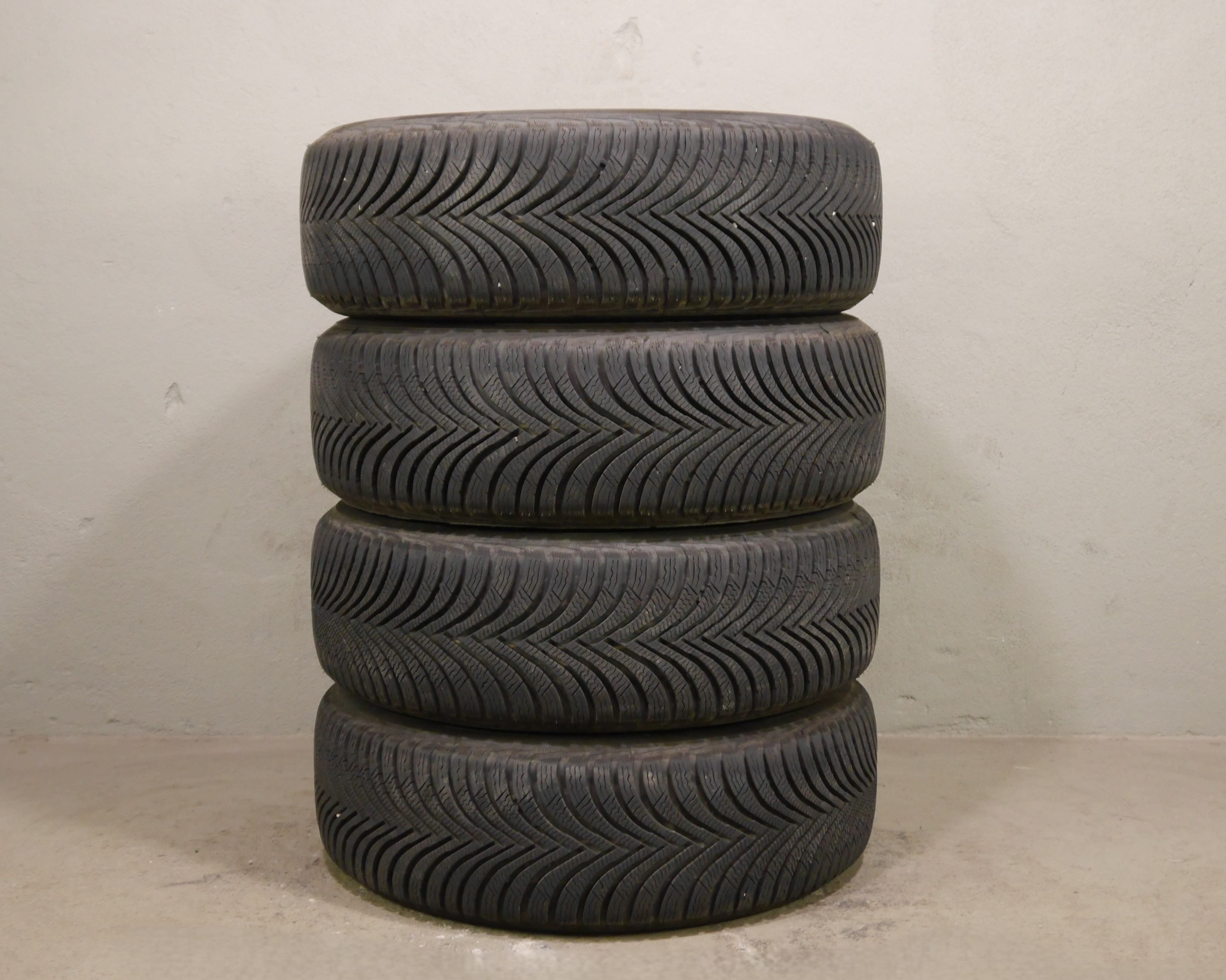 Audi Q2 Stahlradsatz – Winter 205/60 R16 92H – 5Q0601027DQ