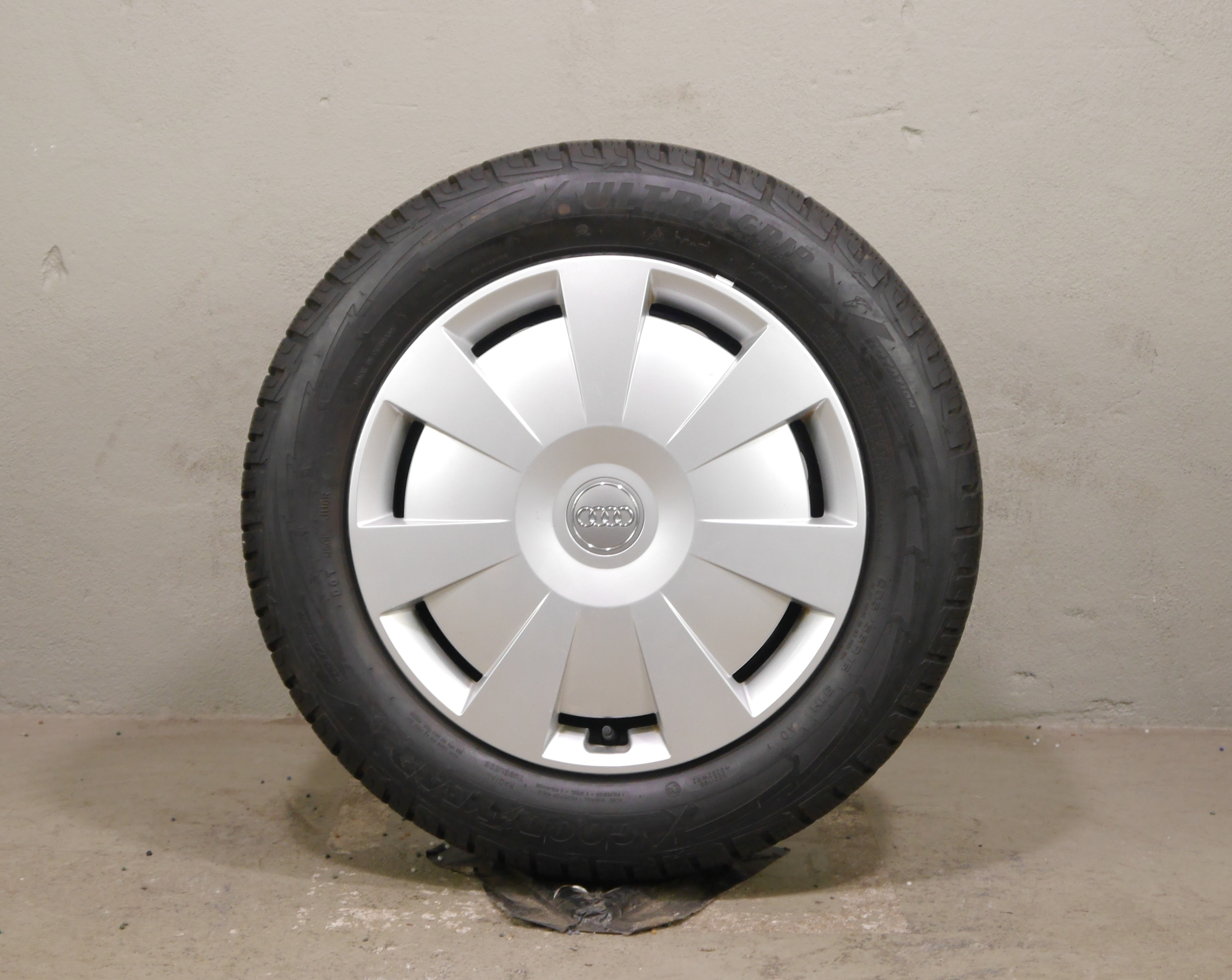 Audi A3 Limousine Stahlradsatz – Winter 205/55 R16 91H (AO) – 8V0601027A