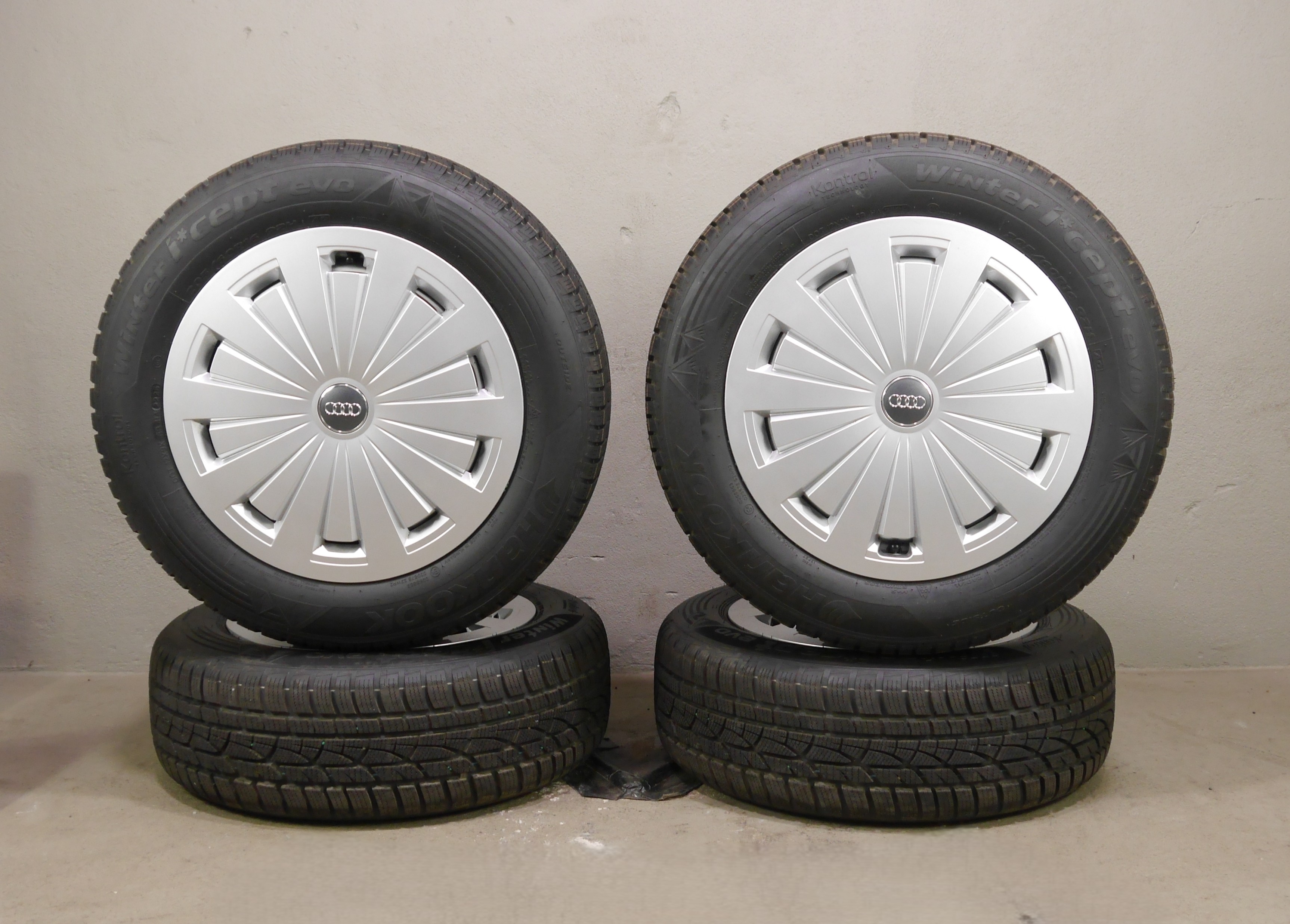 Audi A4 Avant Aluradsatz – Winter 205/60 R16 92H – 8W0601025-