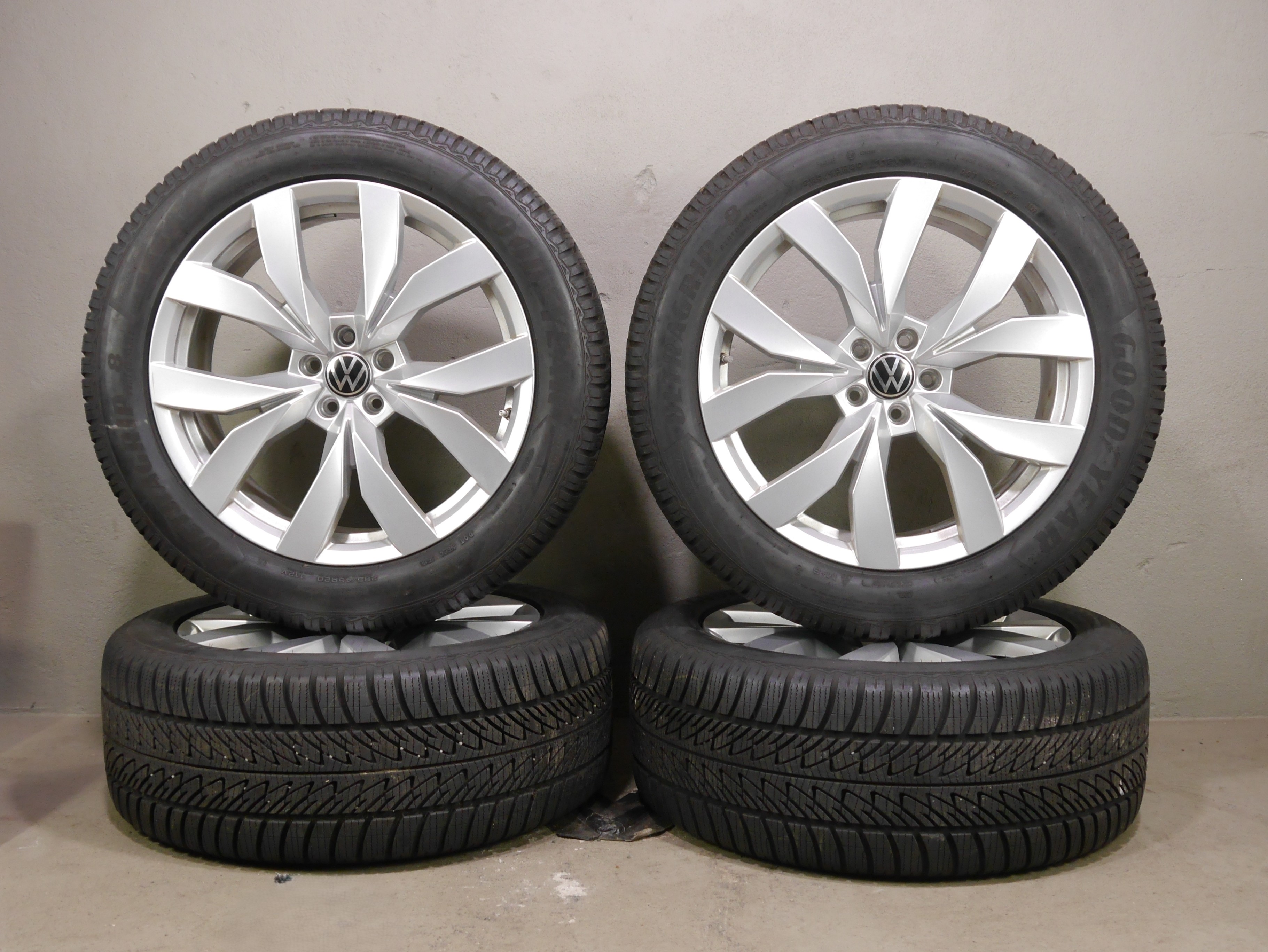 VW Touareg (CR) Aluradsatz – Winter 285/45 R20 112V – 760601025C mit RDKS