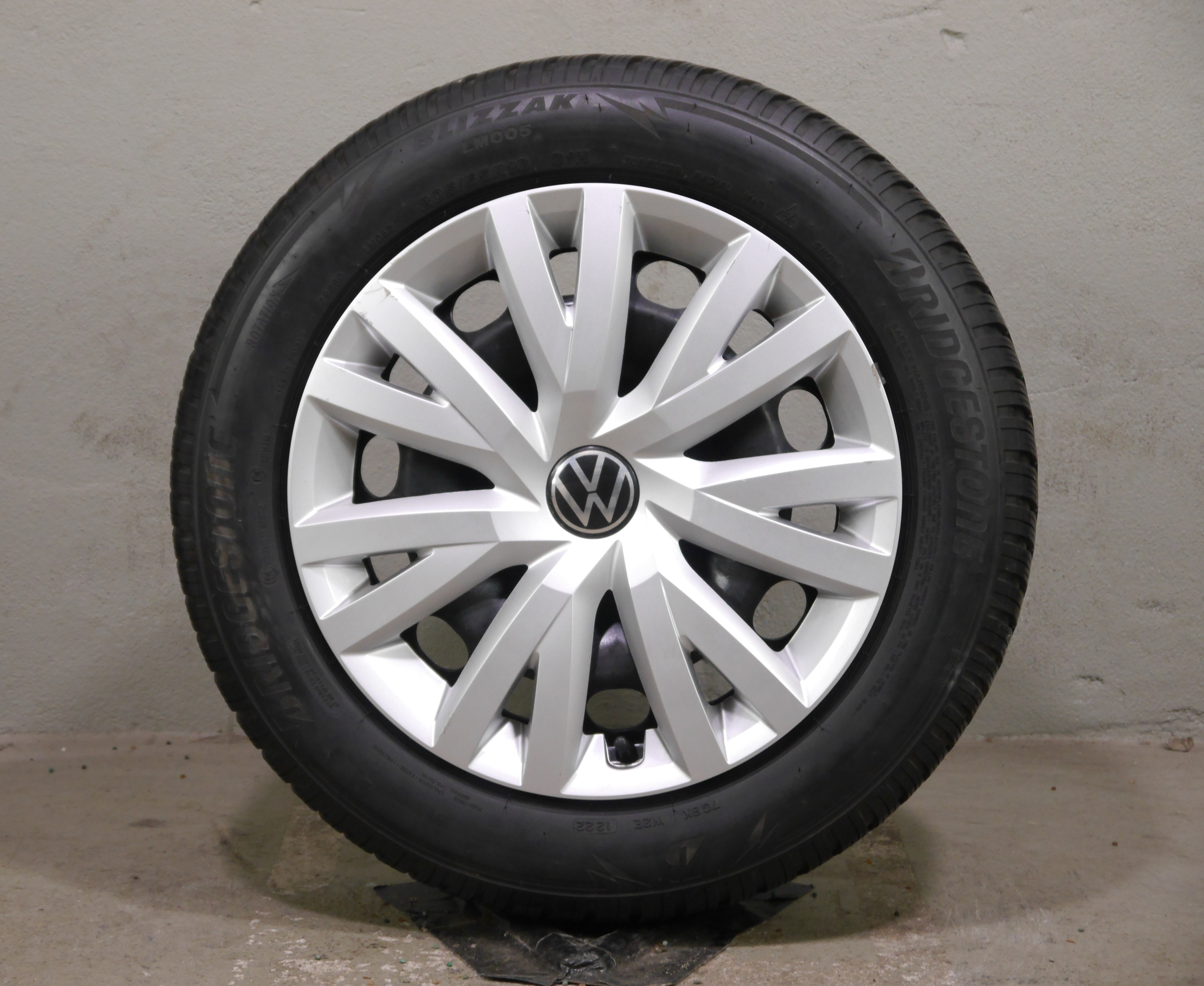 Volkswagen Golf Variant Stahlradsatz – Winter 205/55 R16 91H – 5Q0601027BQ