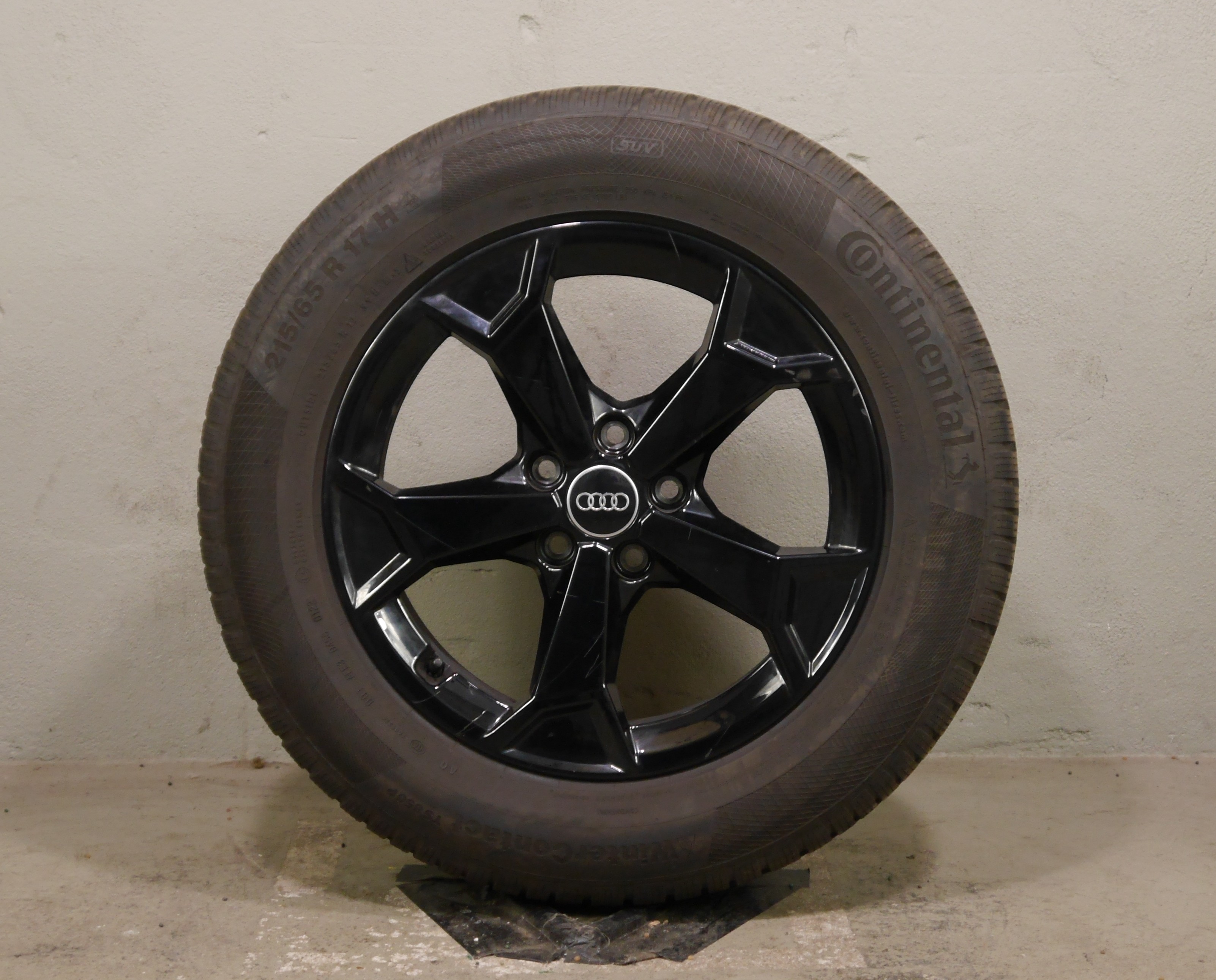 Audi Q3 (F3) Aluradsatz – Winter 215/65 R17 99H (AO) – 83A601025AM