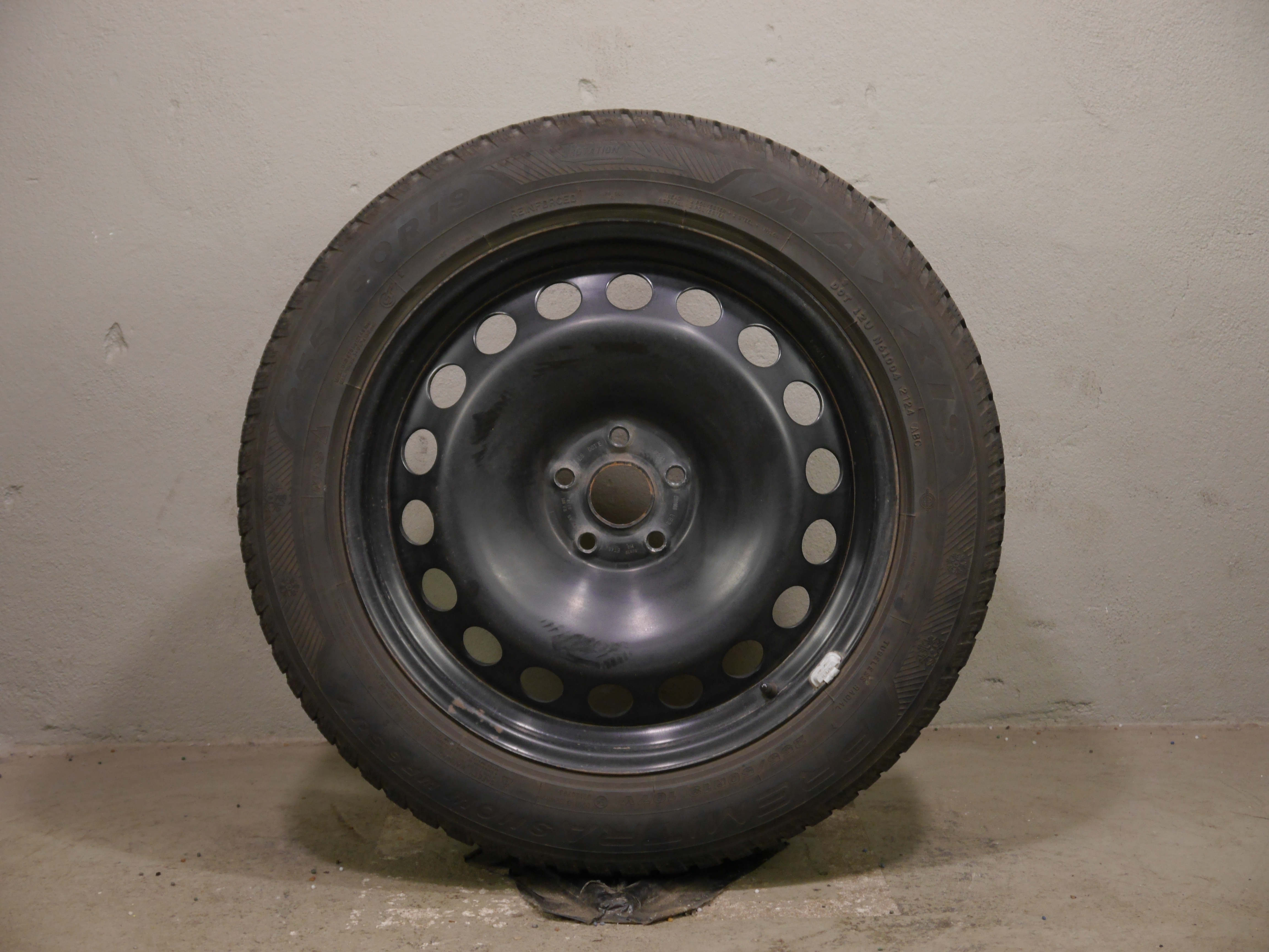 VW ID.4 /ID.5 /Enyaq /Elroq /Q4 e-tron Stahlradsatz – Winter 255/50 R19 107V - 1EA601027B