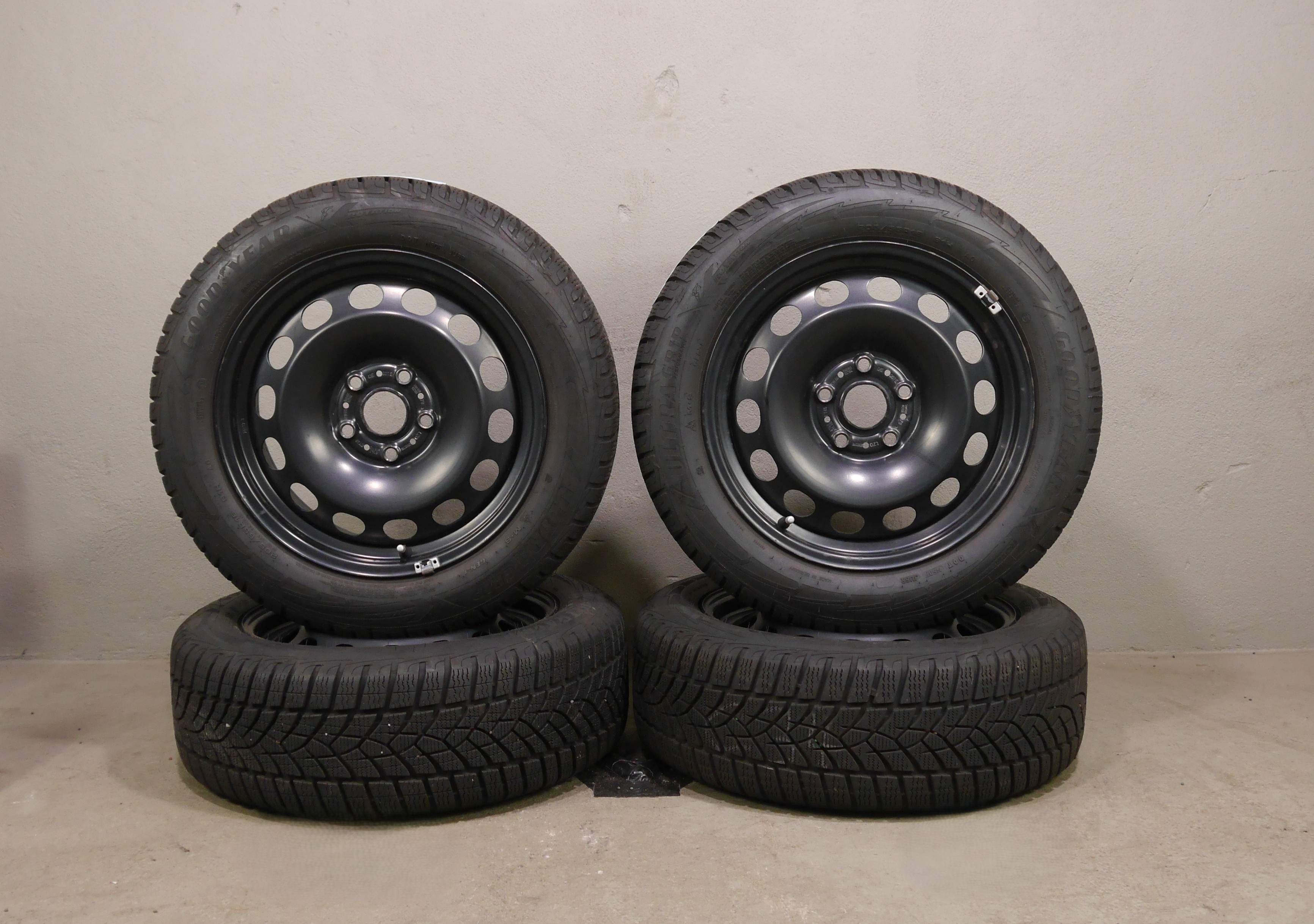 Volkswagen Golf Stahlradsatz – Winter 205/55 R16 91H – 5Q0601027BR