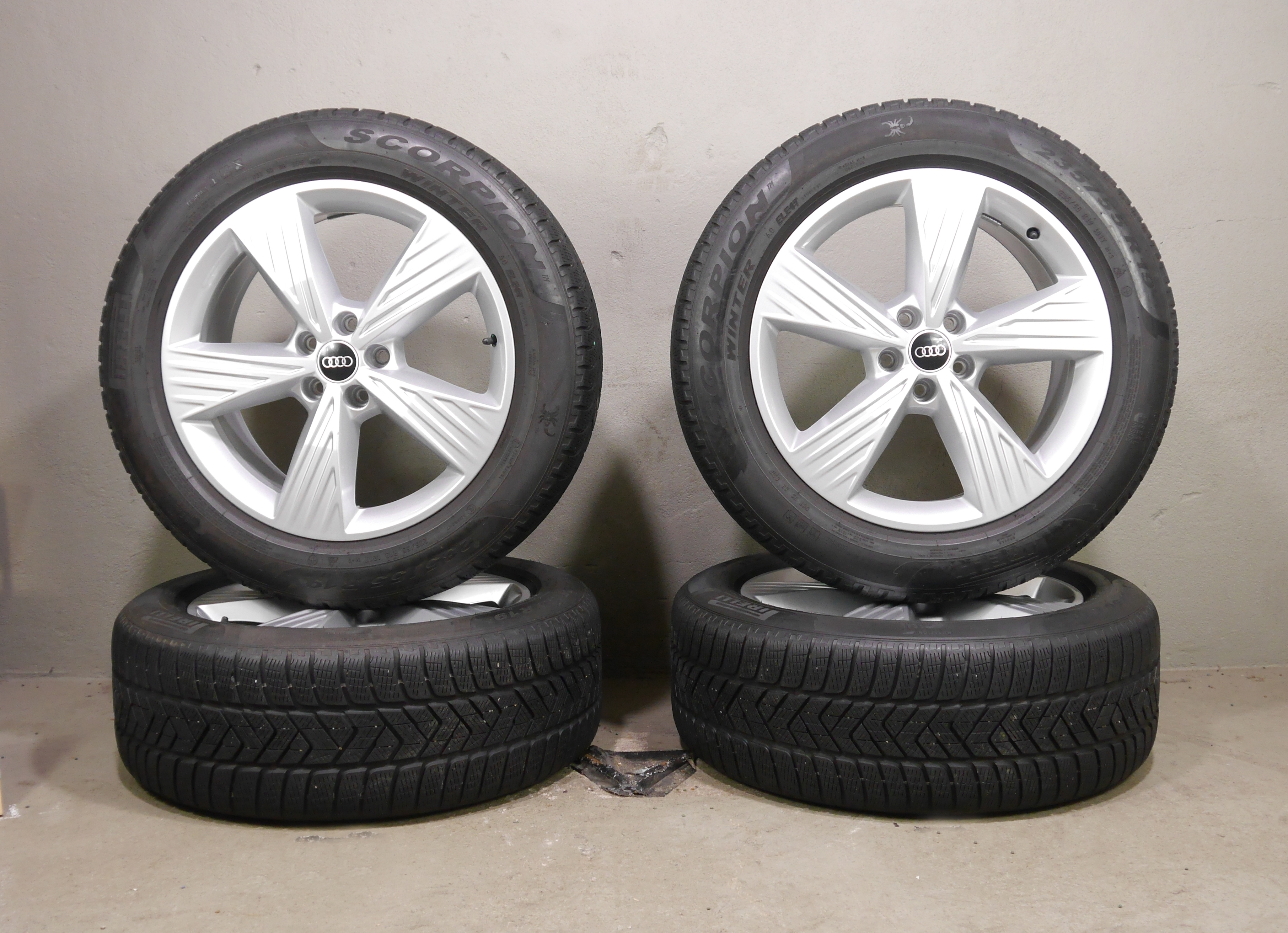 Audi Q4 e-tron Aluradsatz – Winter 235/55 R19 101T, 255/50 R19 103T (AO) 89A601025B