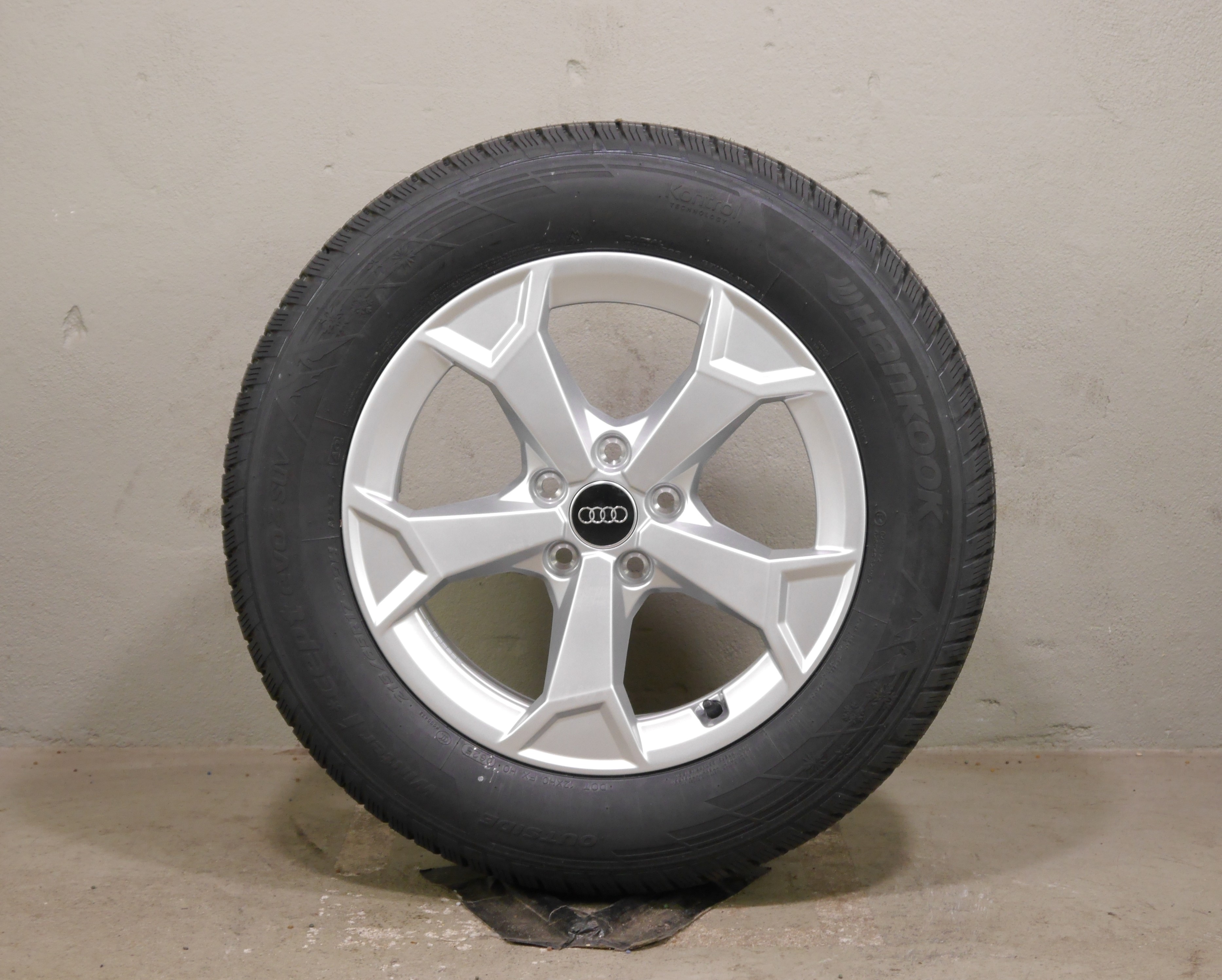 Audi Q3 Aluradsatz – Winter 215/65 R17 99H (AO) – 83A601025AL
