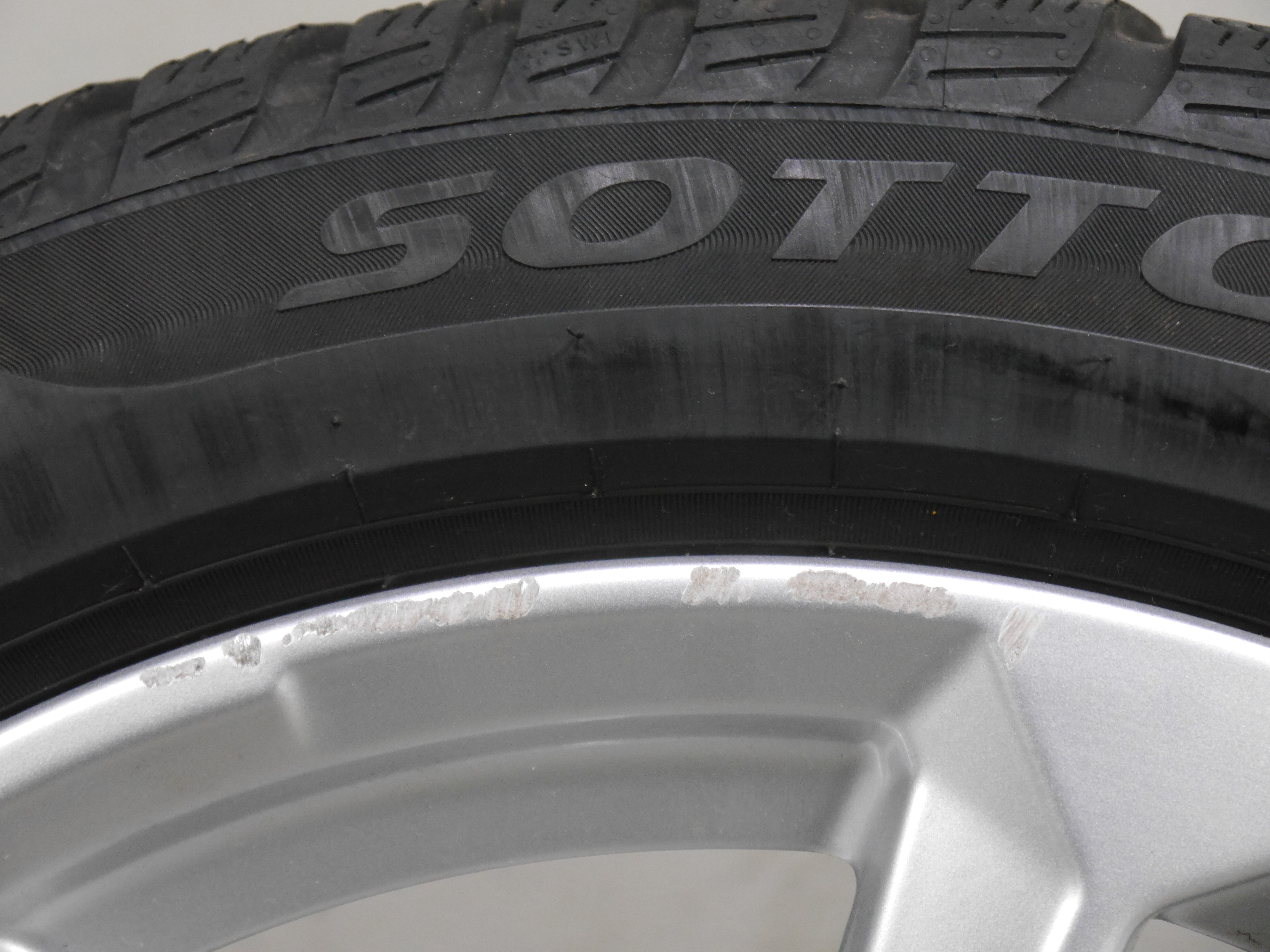 Audi A3 Sportback Aluradsatz – Winter 205/50 R17 93H (AO1) – 8Y0601025L