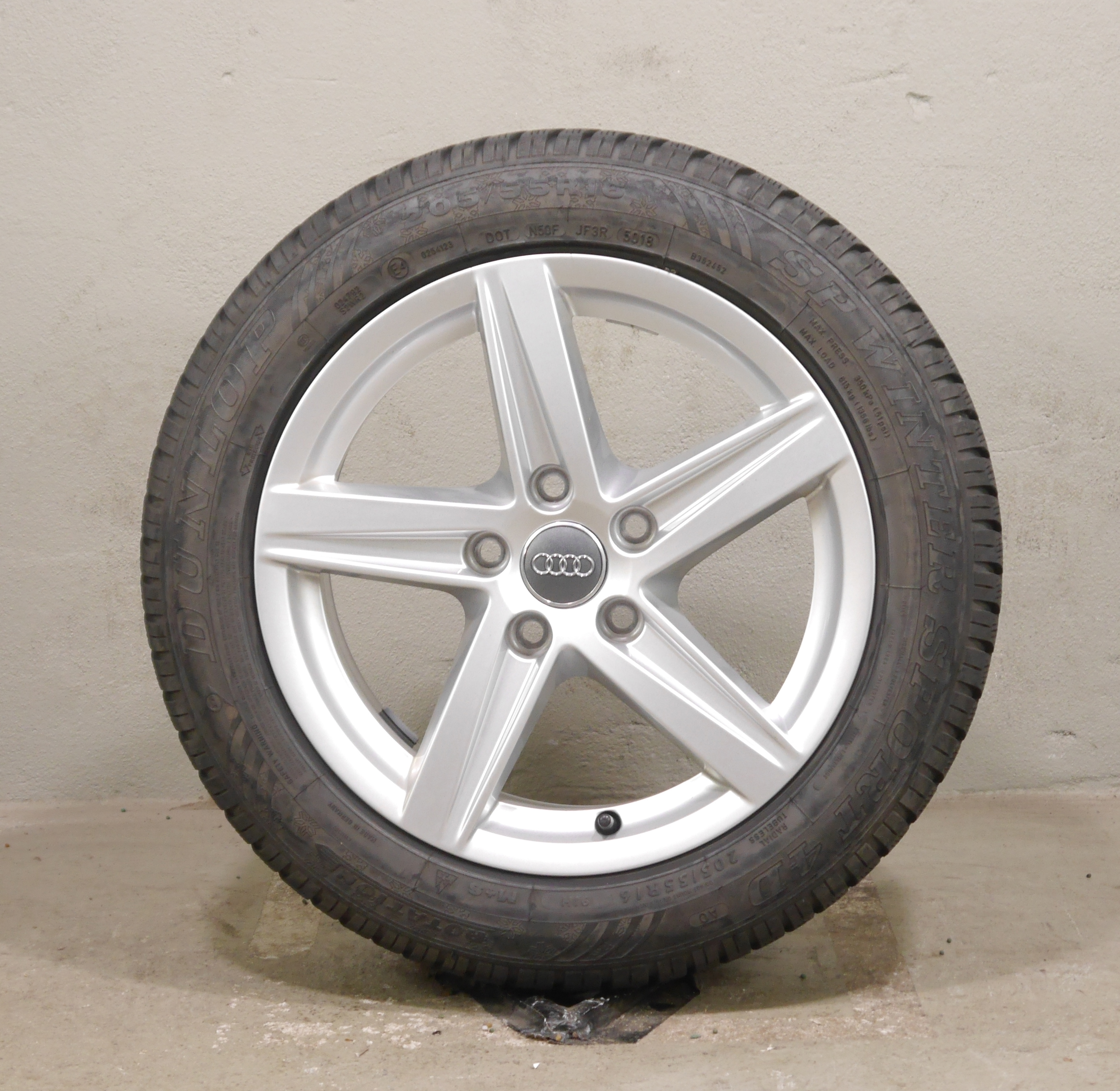 Audi A3 Aluradsatz – Winter 205/55 R16 91H (AO) – 8V0601025CR