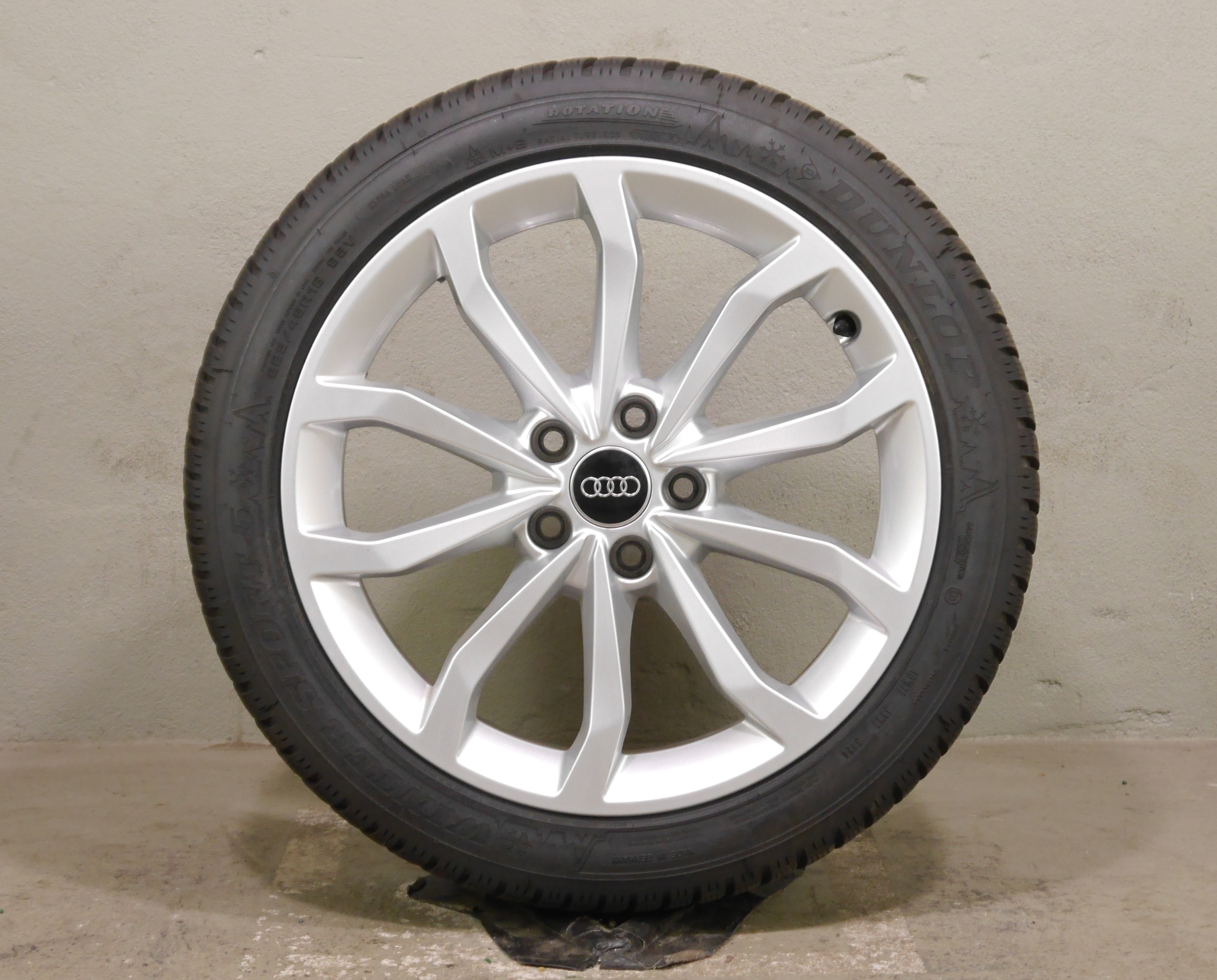 Audi A4 Avant (8W) Aluradsatz – Winter 225/45 R18 95V – 8W0601025ED