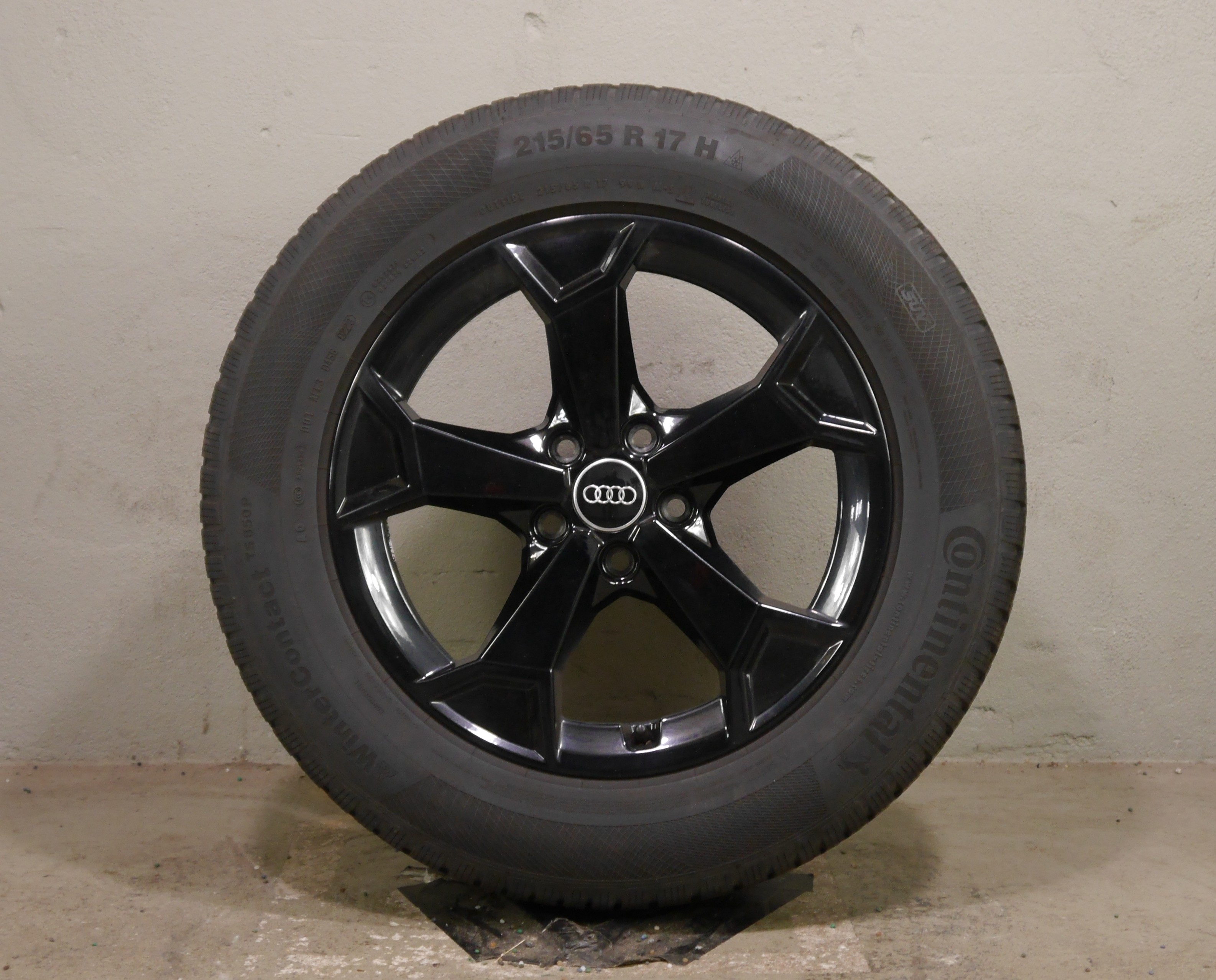 Audi Q3 Sportback (F3) Aluradsatz – Winter 215/65 R17 99H (AO) – 83A601025AL