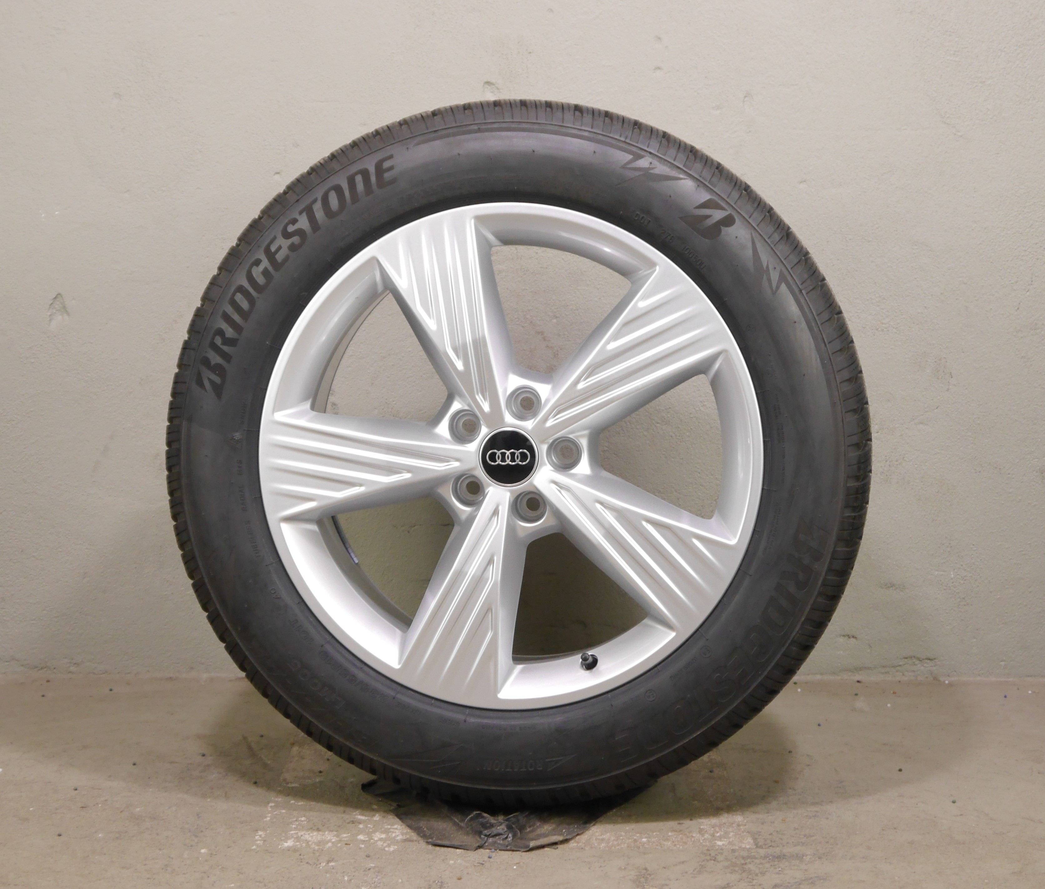Audi Q4 e-tron Aluradsatz – Winter 235/55 R19 101T, 255/50 R19 103T 89A601025AM