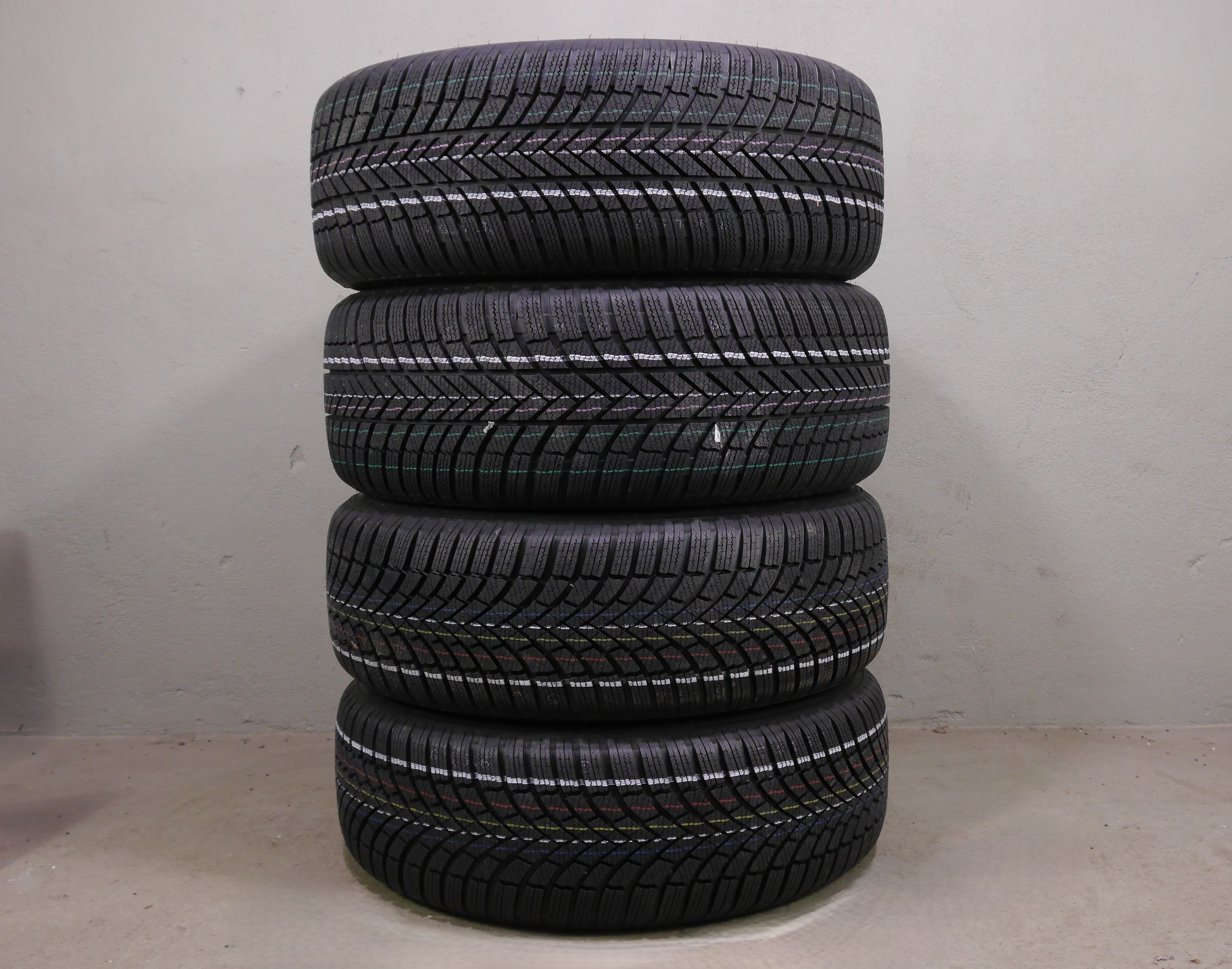 VW ID.4   ID.5 Aluradsatz – Winter 235/55 R19 101T 255/50 R19 103T - 11A601025M