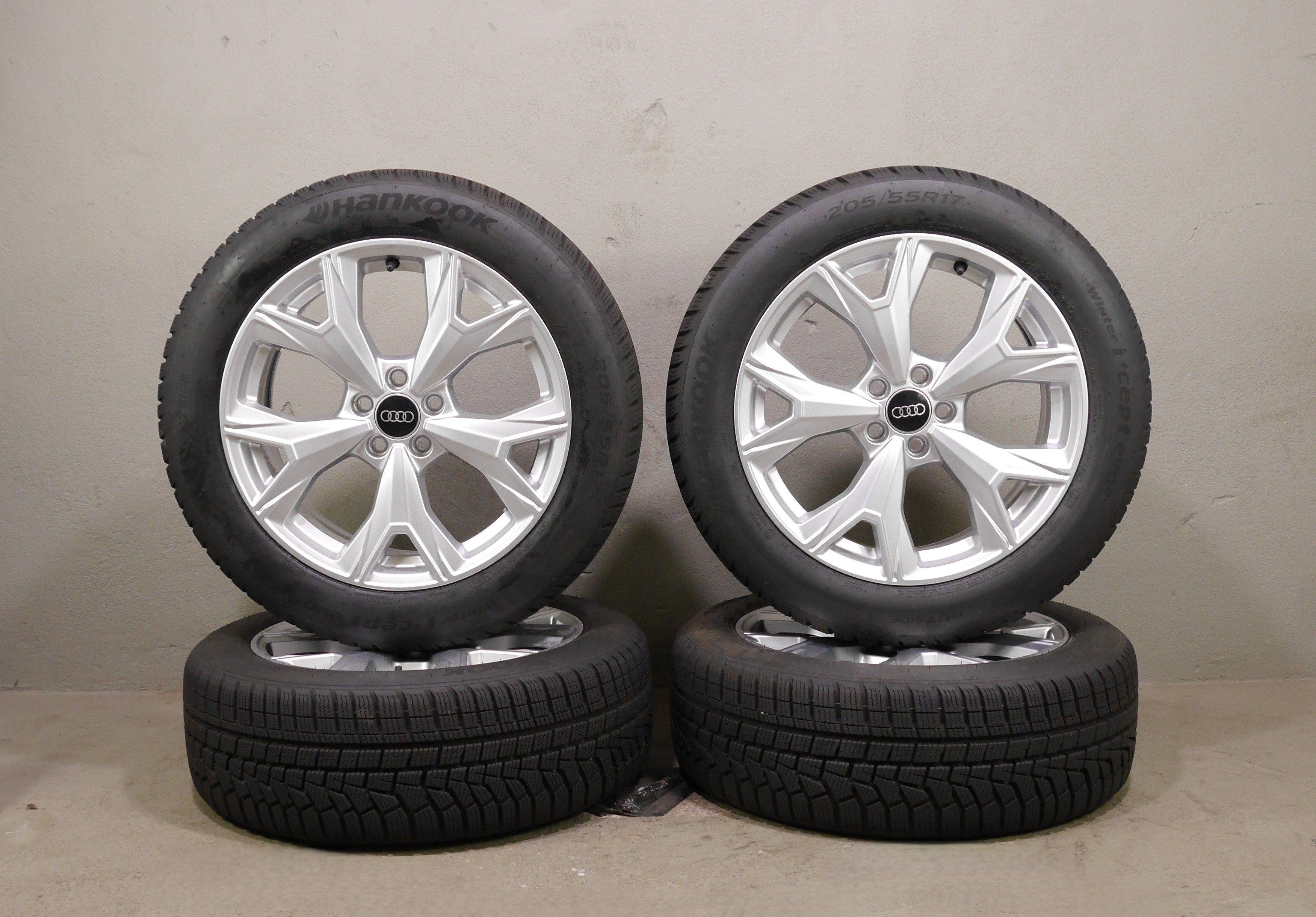 Audi A1 allstreet Aluradsatz – Winter 205/55 R17 95V (AO) – 82A601025S