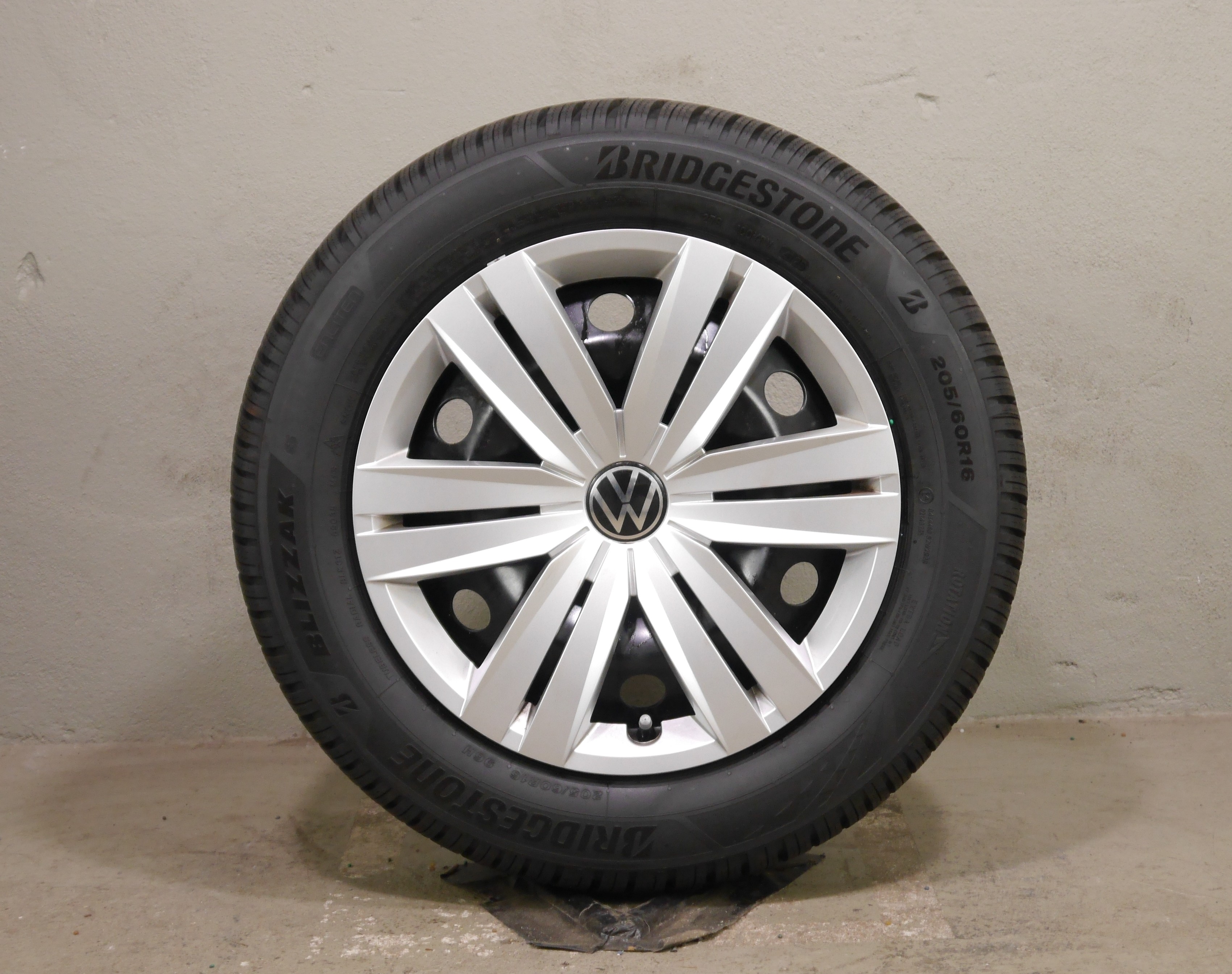 Volkswagen Caddy Maxi Stahlradsatz – Winter 205/60 R16 96H – 5R3601027/B