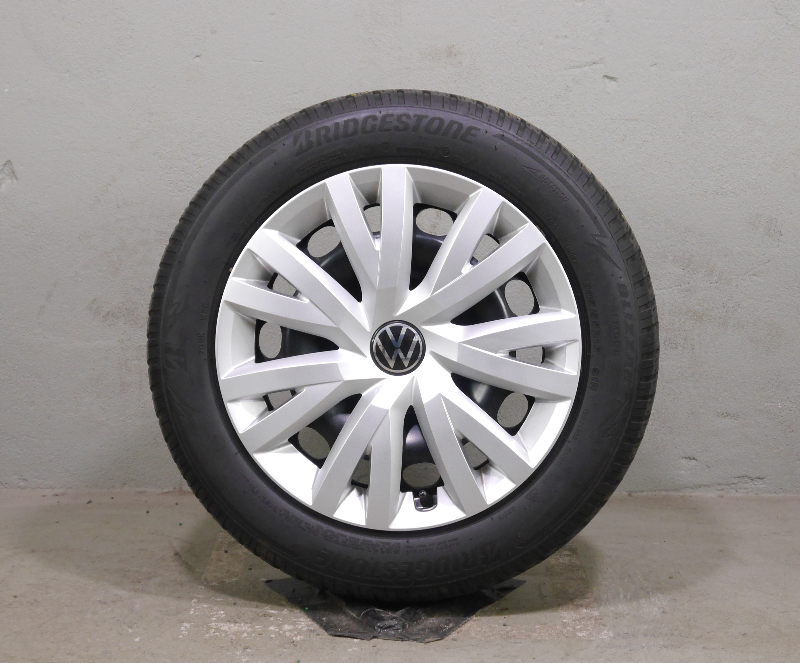 VW Golf Stahlradsatz – Winter 205/55 R16 91H – KBA48738