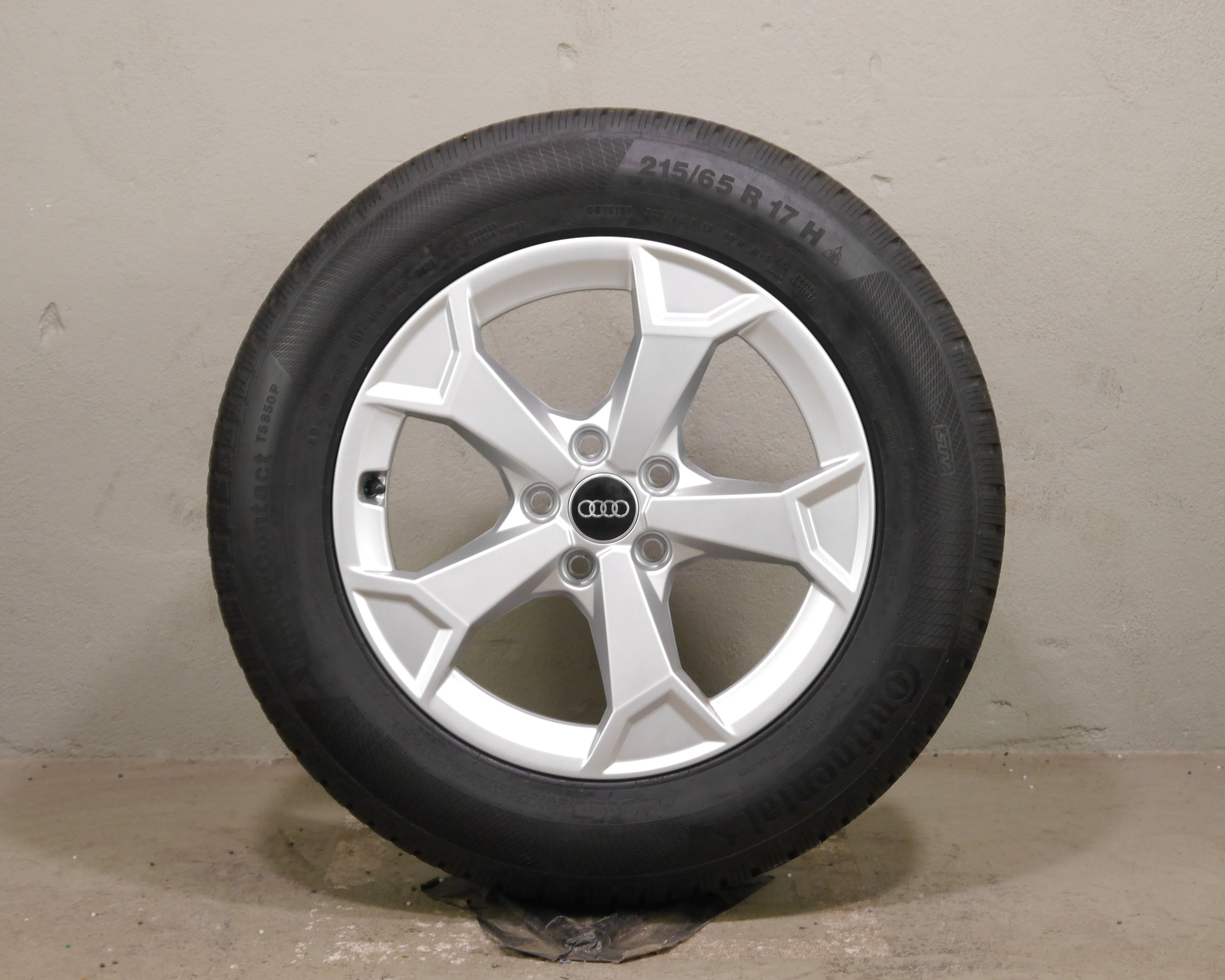 Audi Q3 Aluradsatz – Winter 215/65 R17 99H (AO) – 83A601025AL