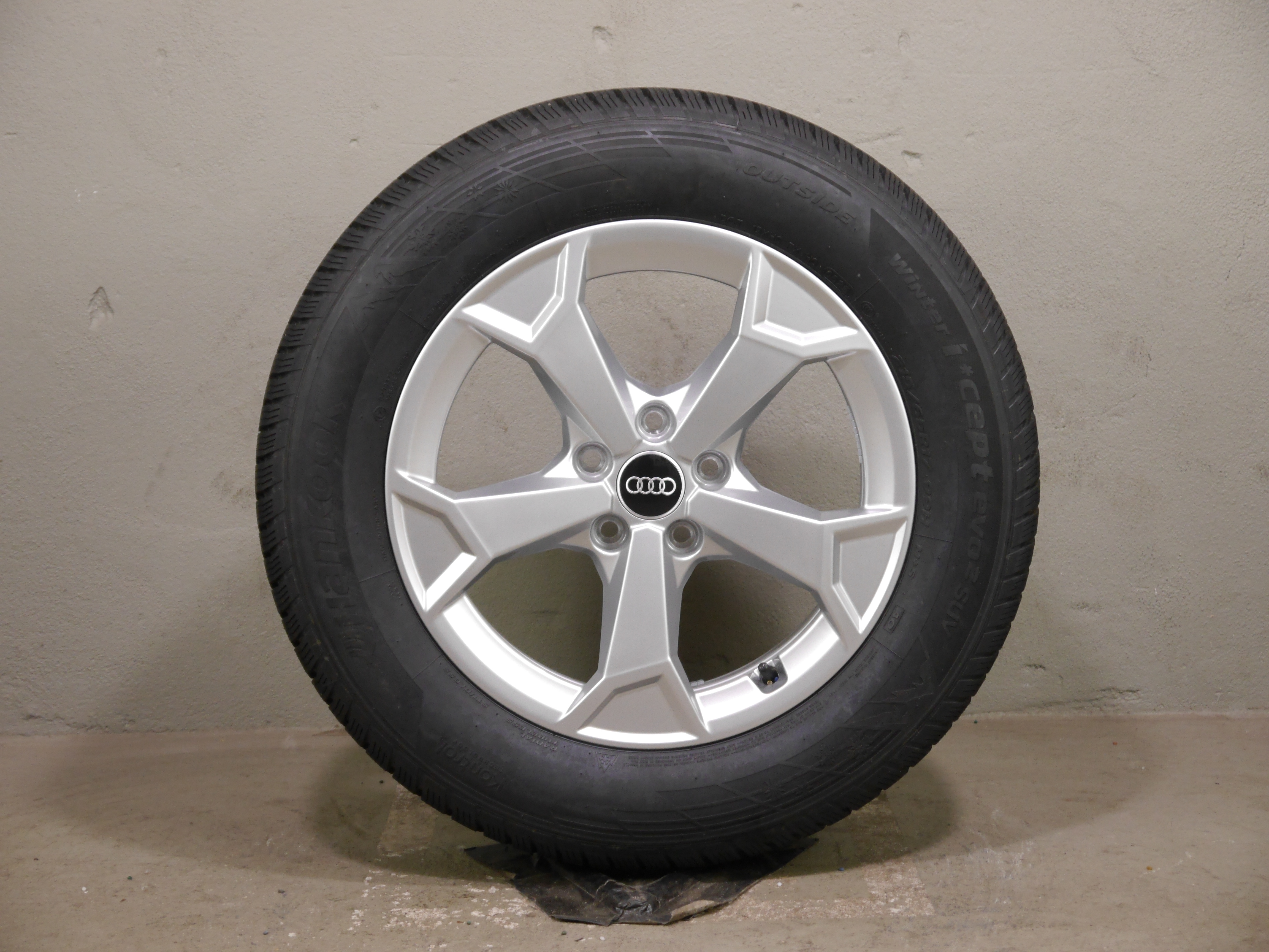 Audi Q3 Aluradsatz – Winter 215/65 R17 99H (AO) – 83A601025AL