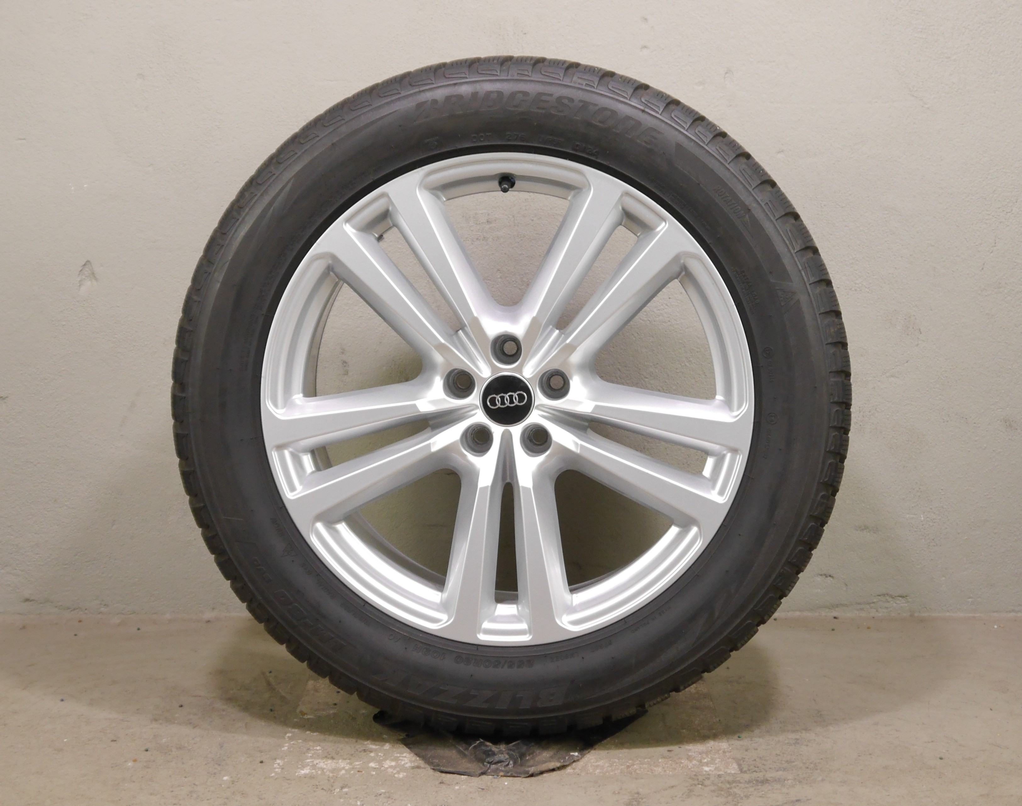 Audi Q7 Aluradsatz – Winter 255/50 R20 109H (AO) – 4M0601025G