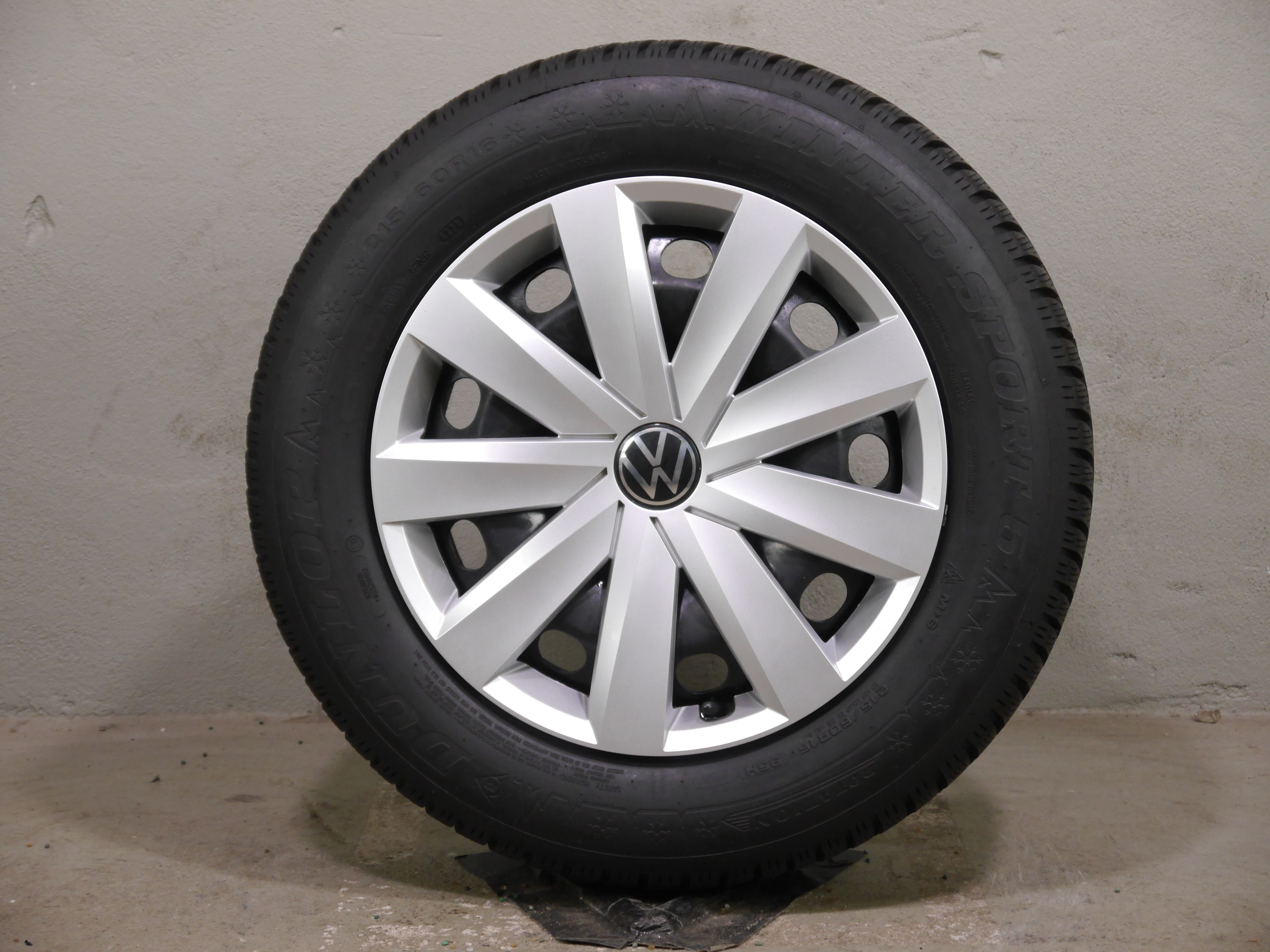 VW Passat  Stahlradsatz – Winter 215/60 R16 95H – 3Q0601027C