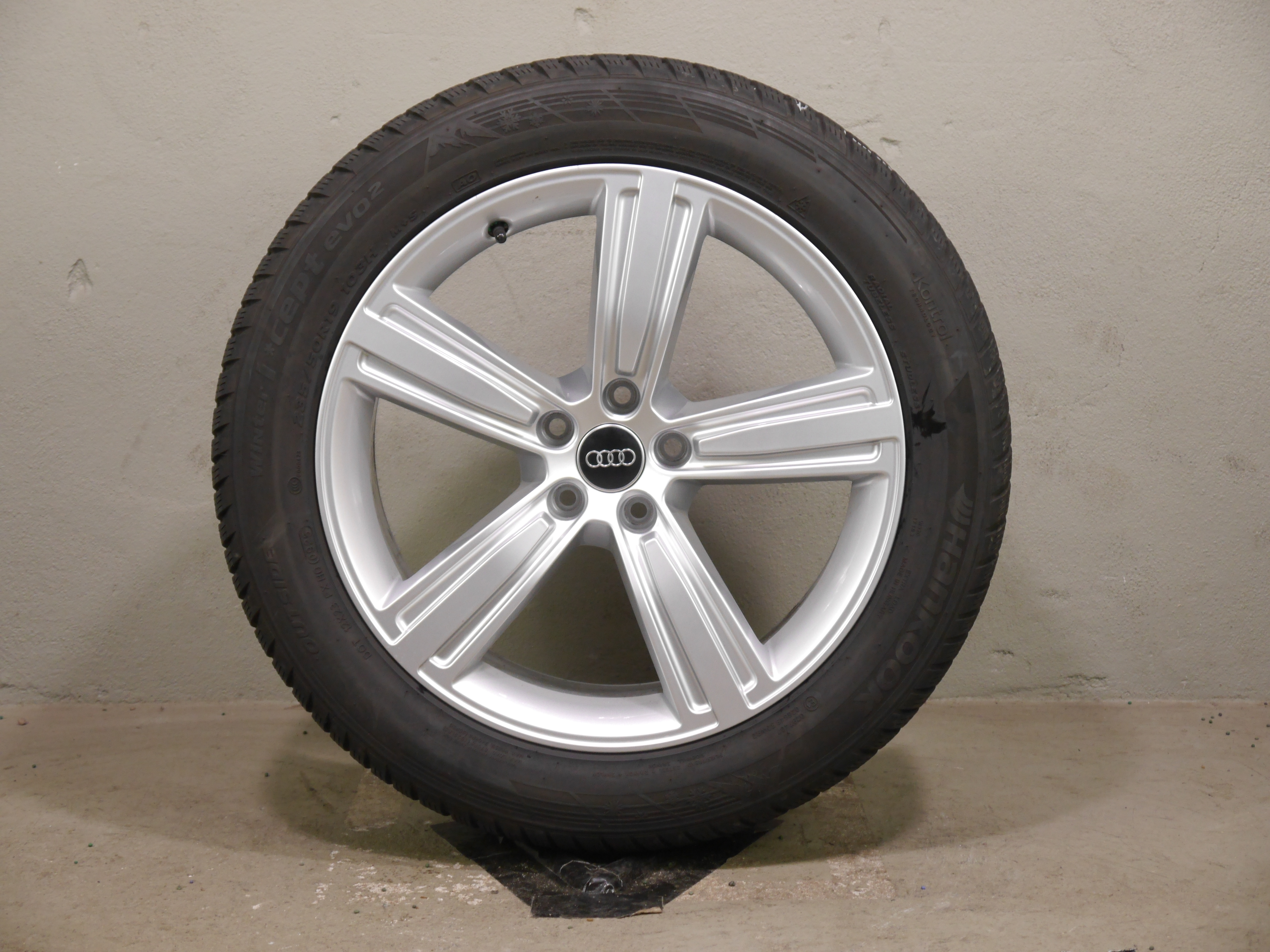 Audi A8 Aluradsatz – Winter 235/50 R19 103H – 4N0601025J