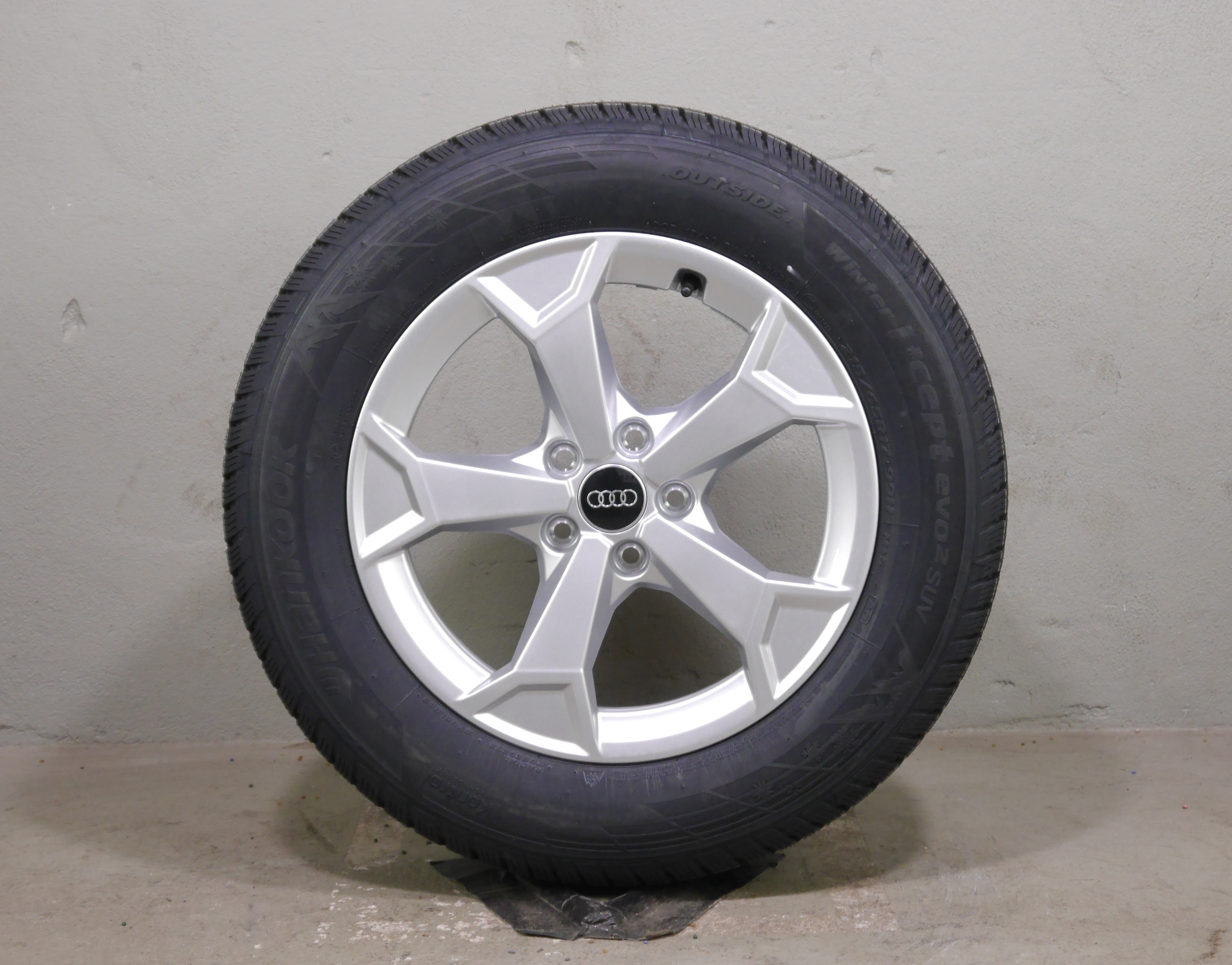 Audi Q3 Aluradsatz – Winter 215/65 R17 99H (AO) – 83A601025AL