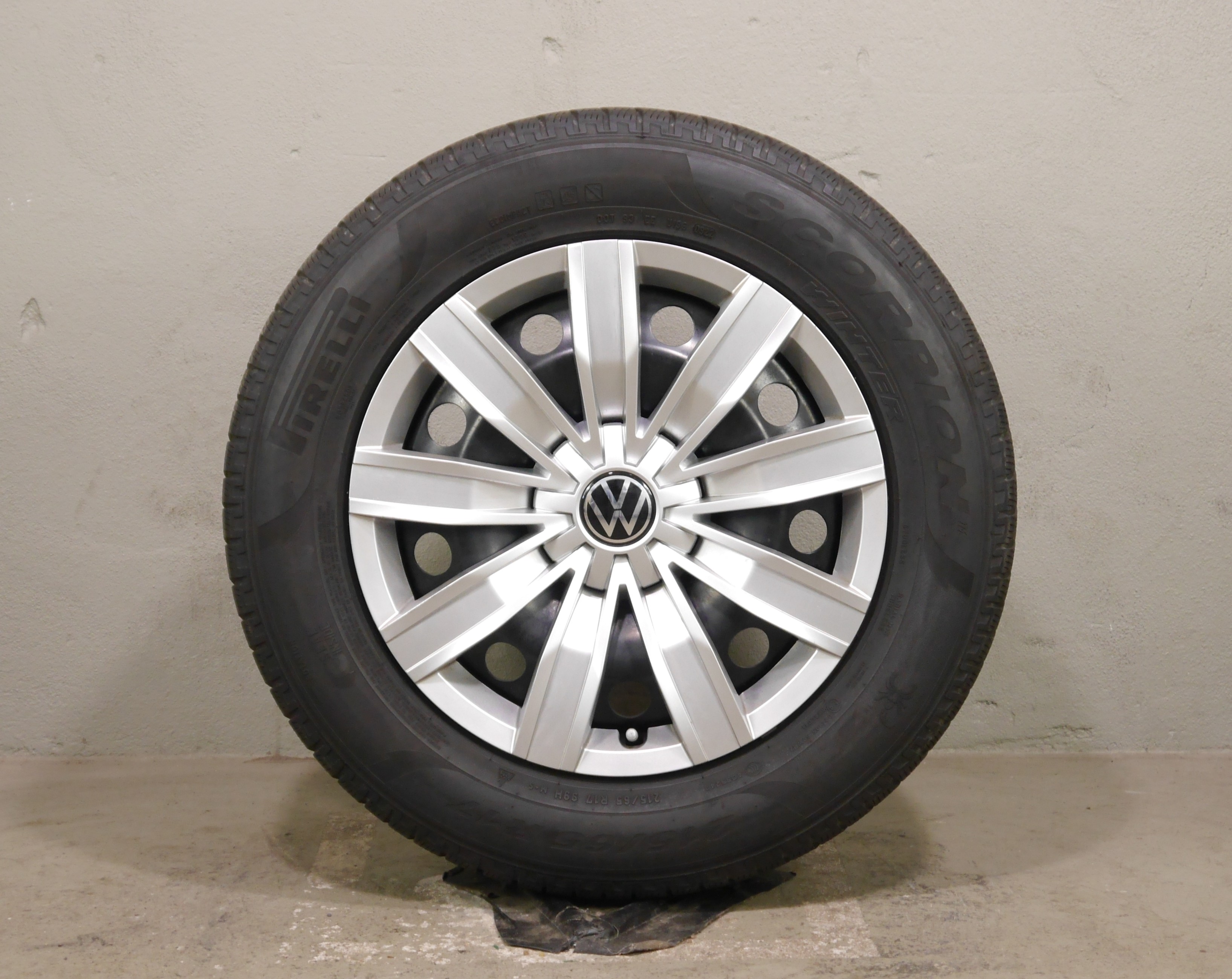 VW Tiguan Stahlradsatz – Winter 215/65 R17 99H – 5QF601027J/K SEAL
