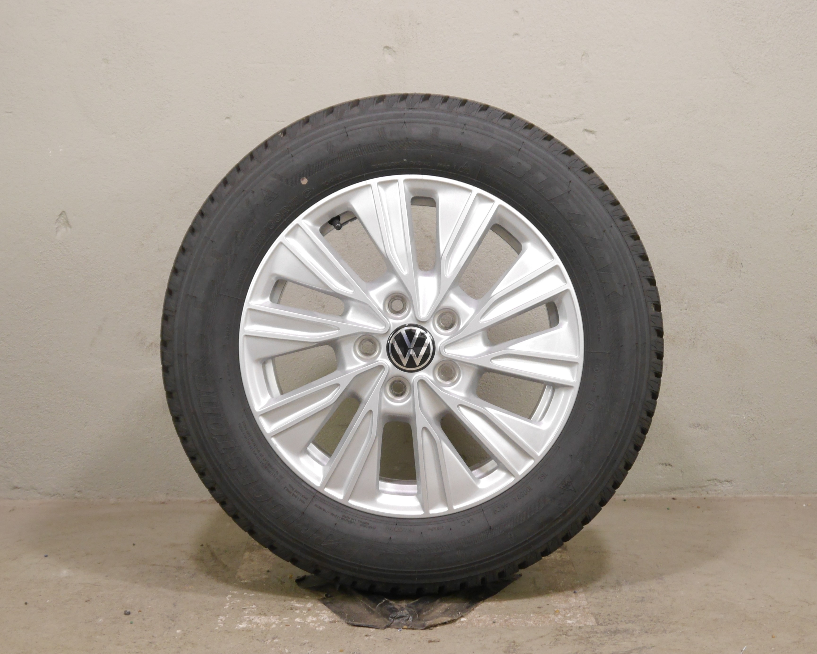 VW T6 California (ST) Aluradsatz – Winter 215/60 R17 104/102H - 7T0601025A