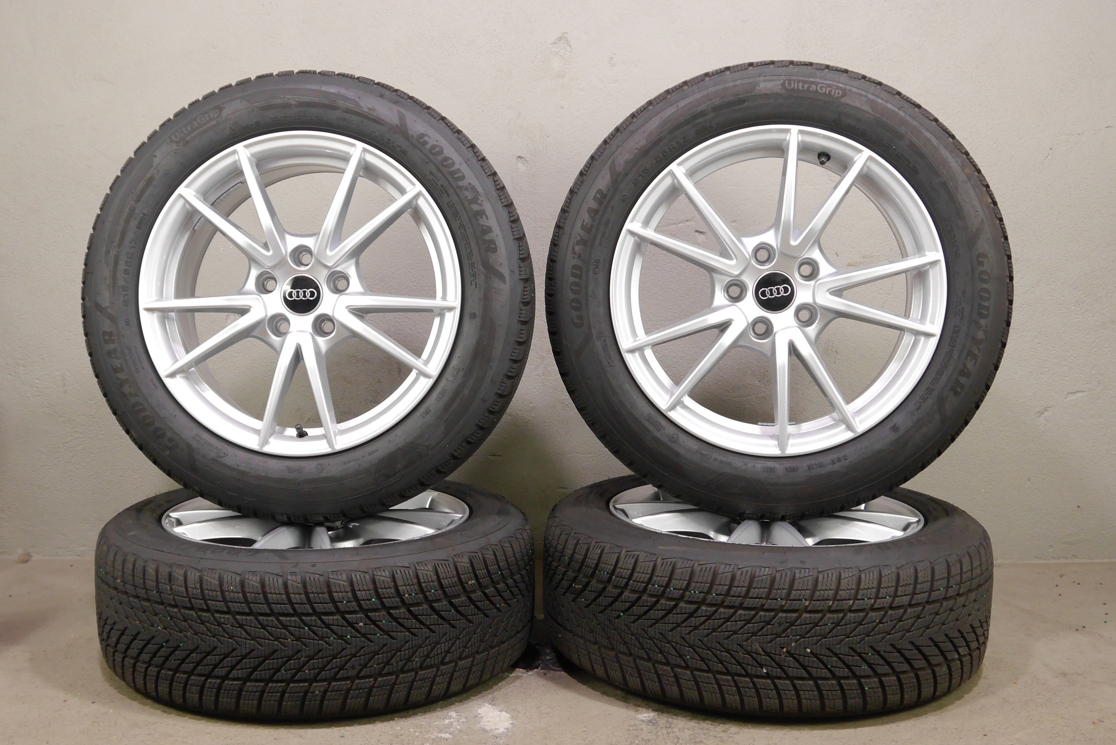 Audi A5 Avant (FU) Aluradsatz – Winter 215/55 R17 98H (AO) – 8B3601025A