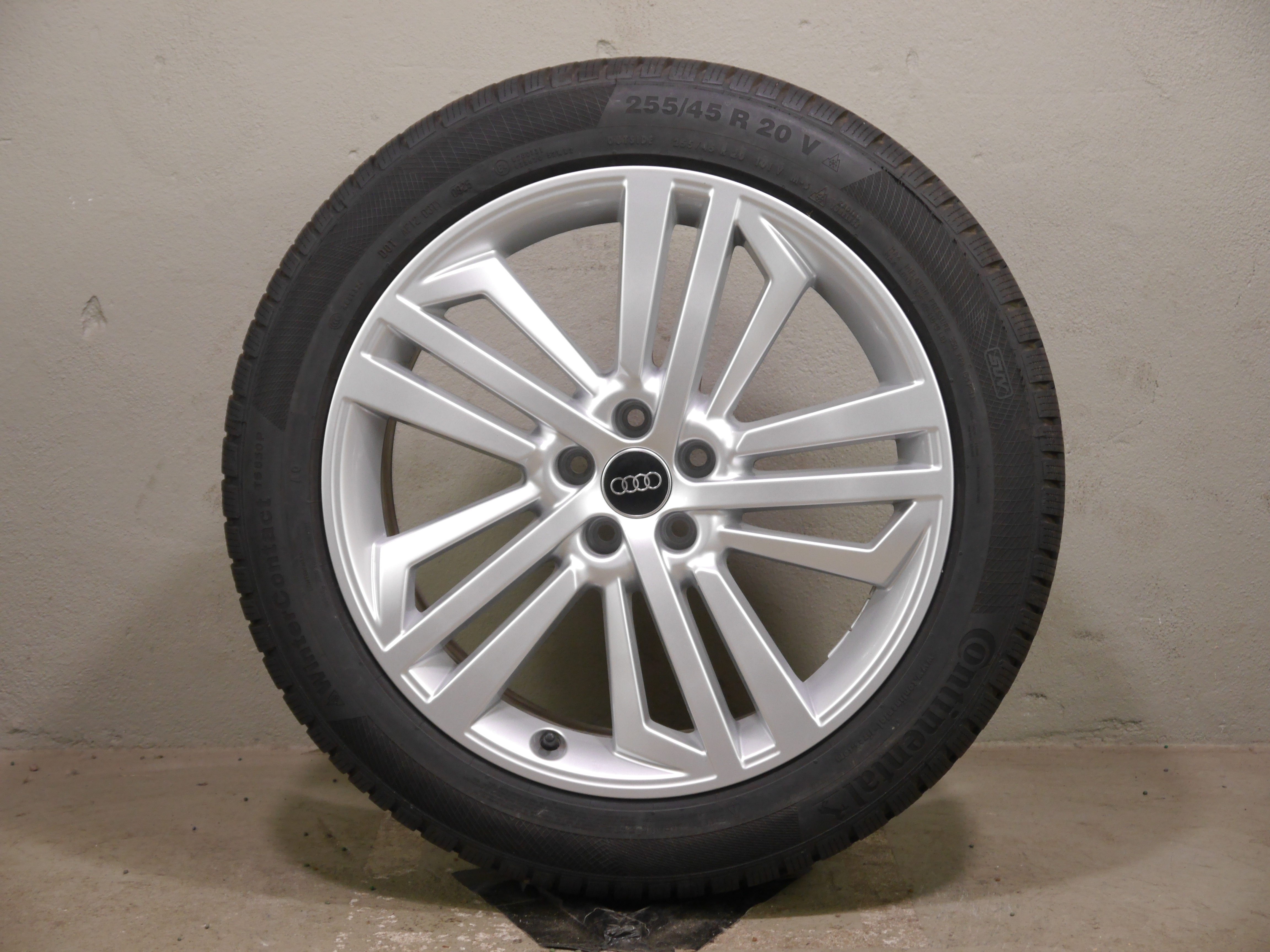 Audi Q5 Aluradsatz – Winter 255/45 R20 101V (AO) – 80A601025L