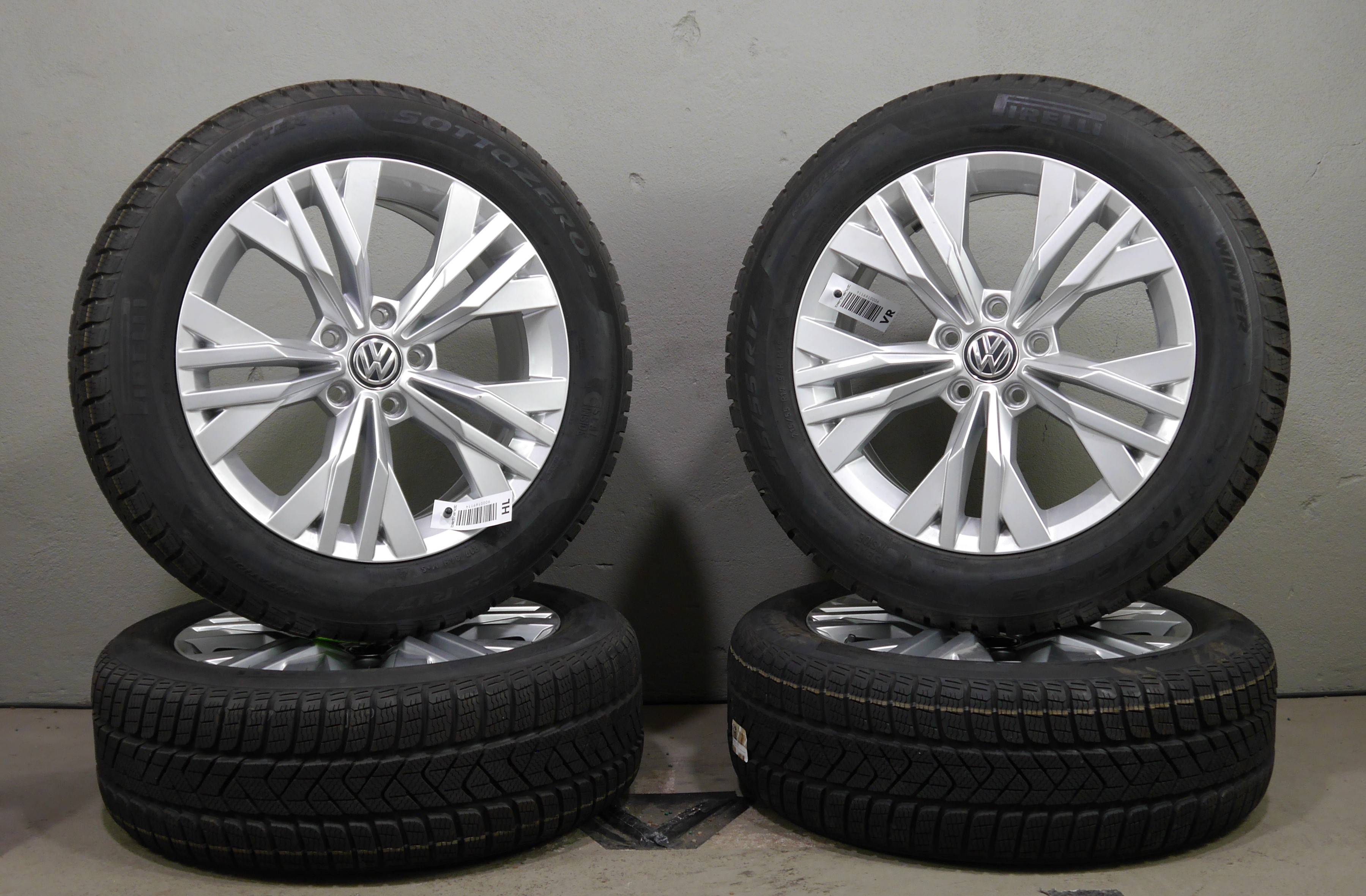 Volkswagen Passat Alltrack Aluradsatz – Winter 215/55 R17 94H – 3G0601025AB