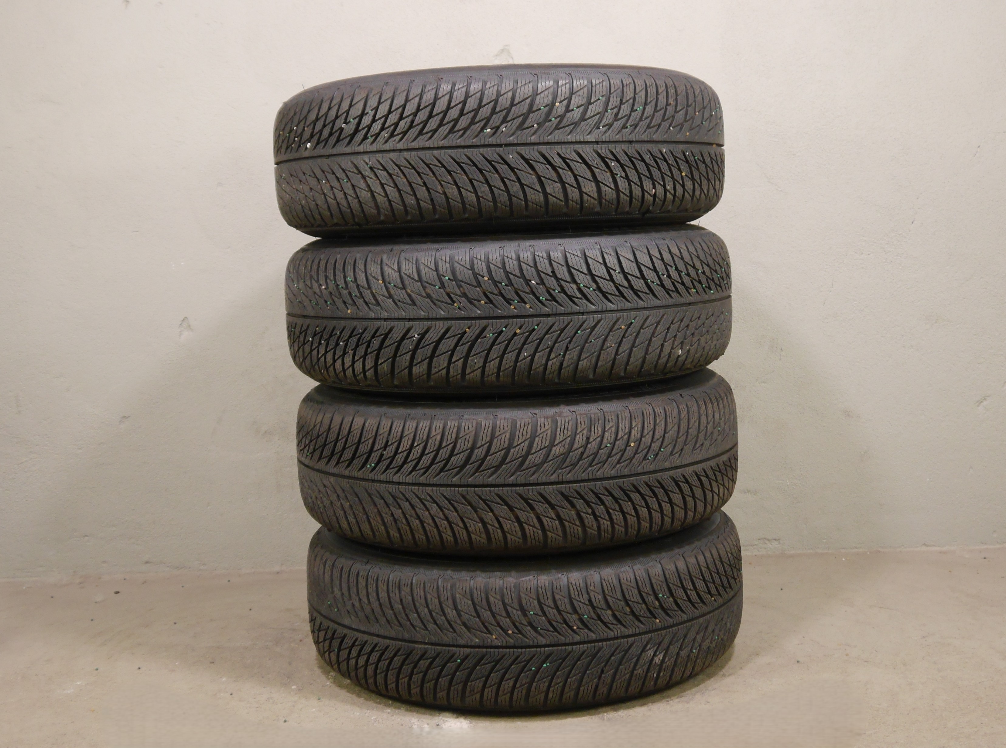 VW T7 Multivan California Stahlradsatz – Winter 215/65 R16 102H - 7T0601027-